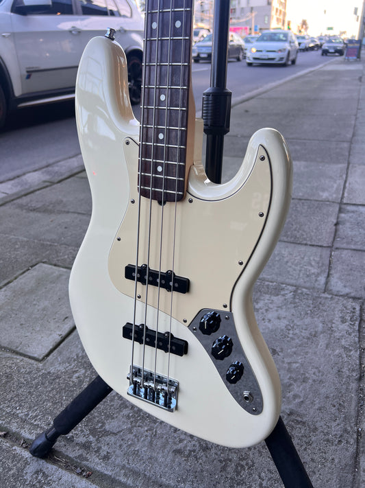 Fender Standard Jazz Bass 4-String | Olympic White | 2008