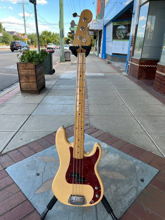Fender '50s Precision Bass | Honey Blonde