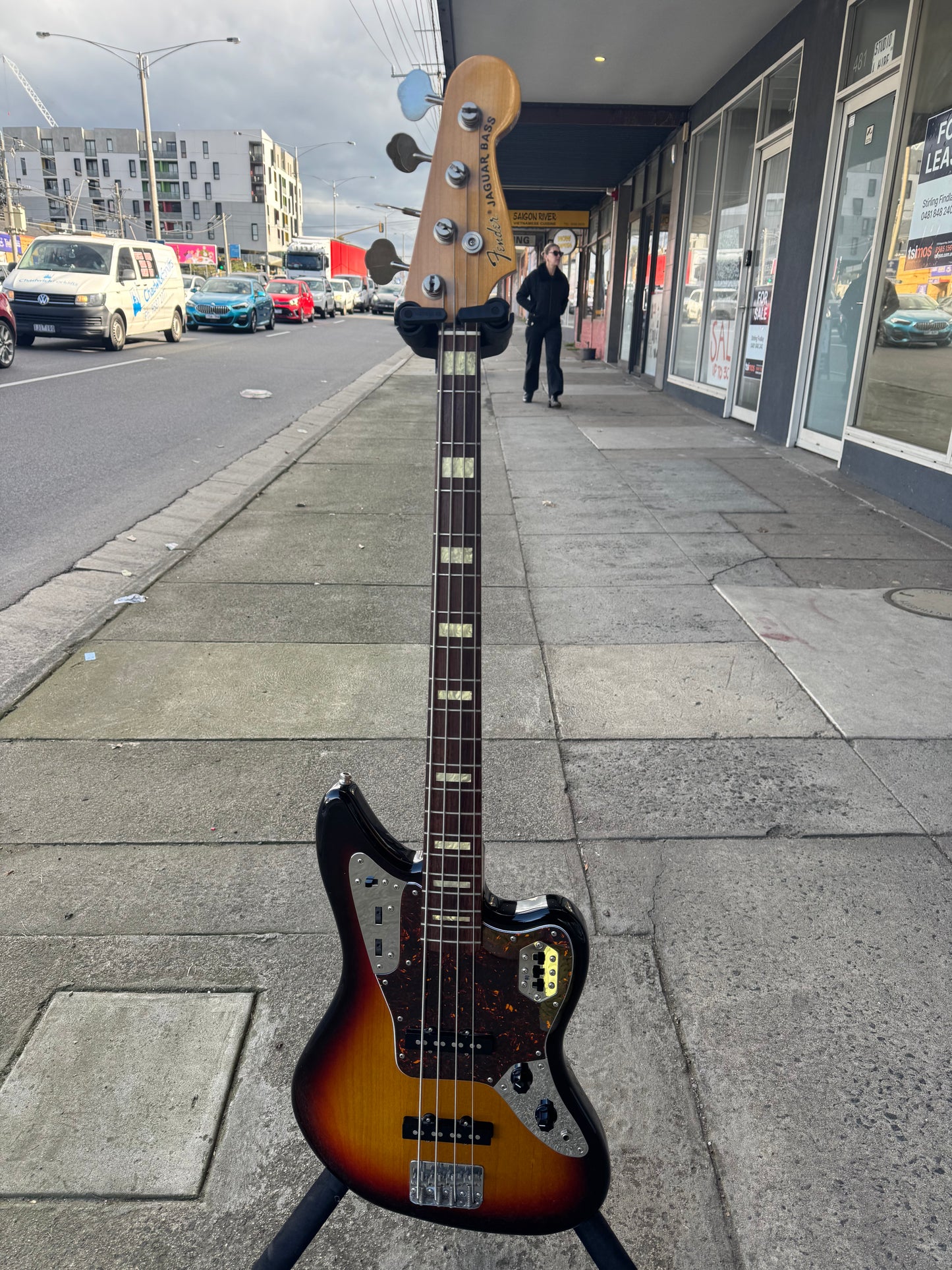 Fender Jaguar 4-String Electric Bass Guitar | MIJ| Sunburst