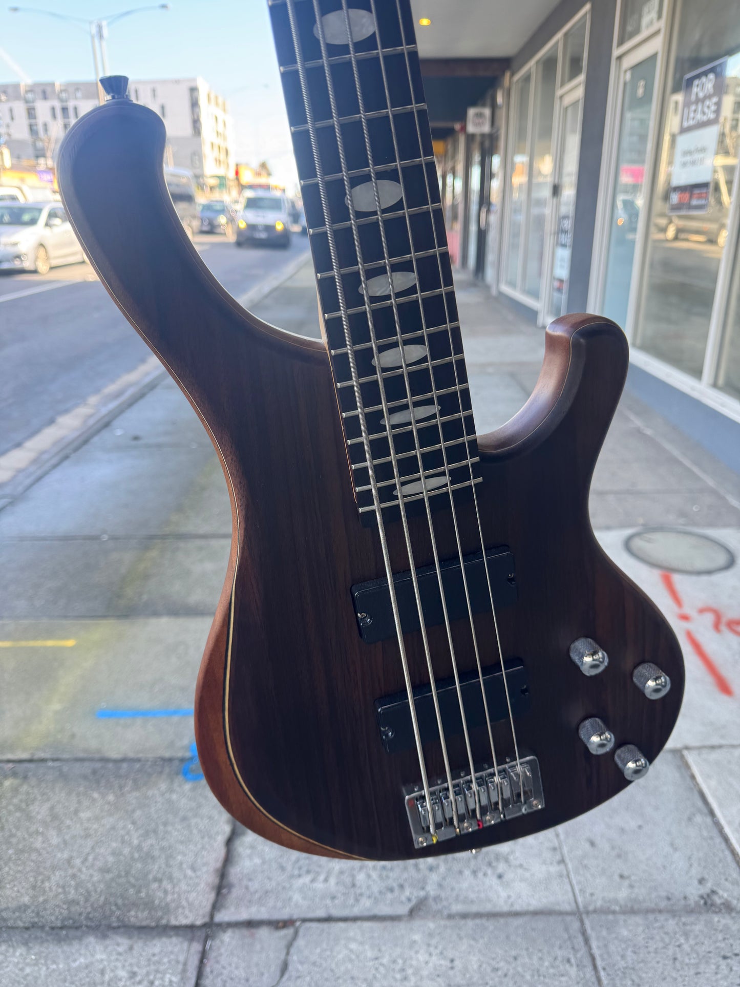 Chard 5-String Active Electric Bass guitar | Natural