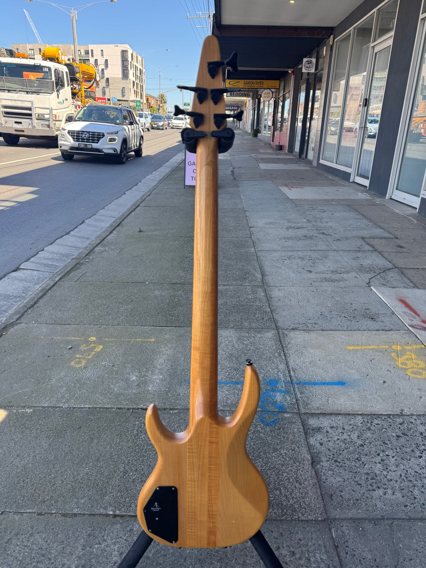 Hohner B Bass V 5-String Electric Bass | Natural
