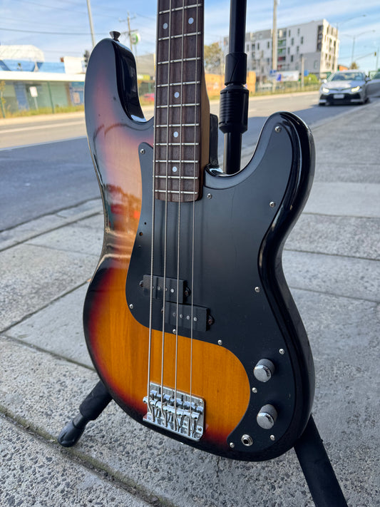 Samick 4-String P Bass | Sunburst
