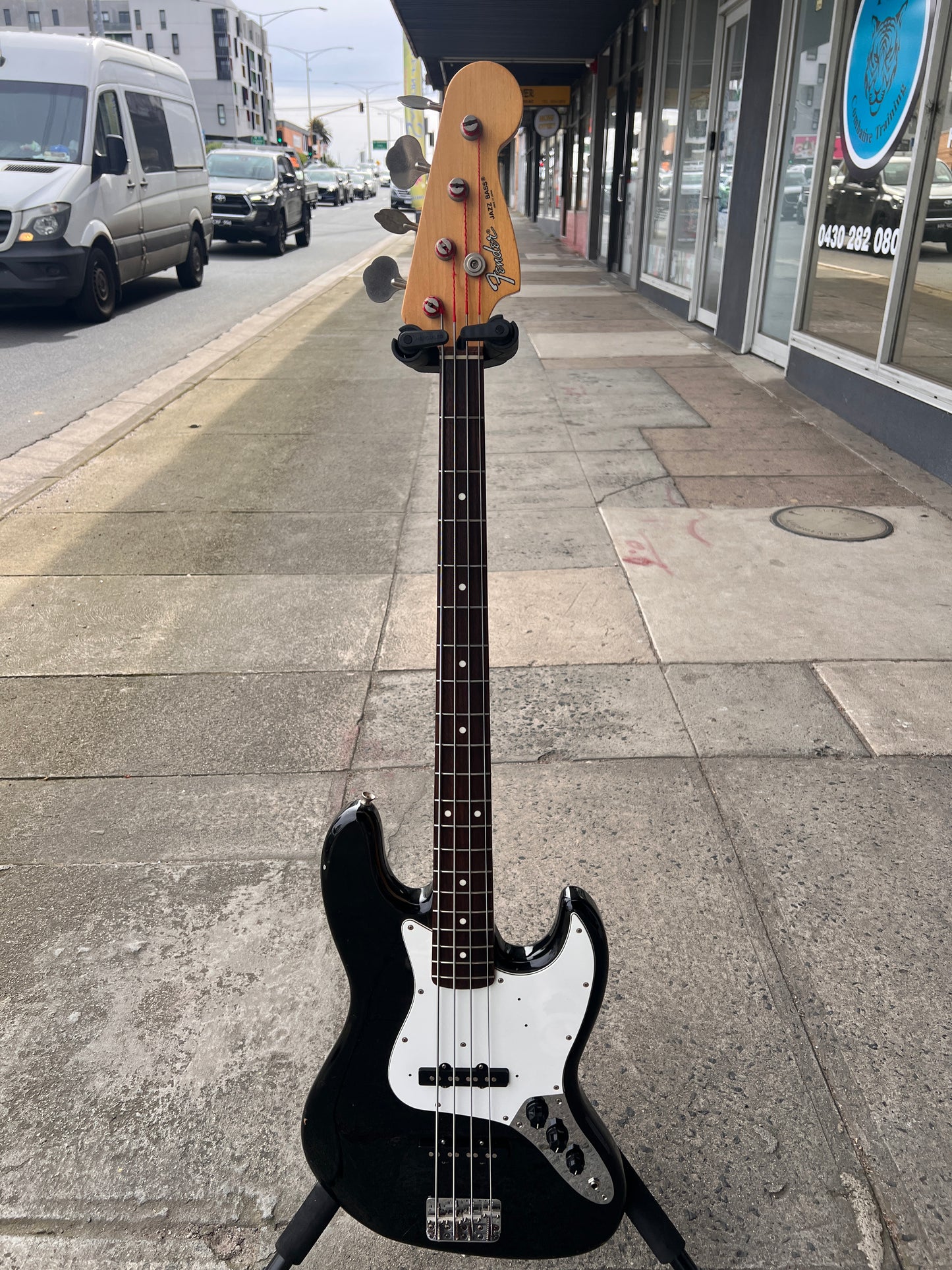 Fender Jazz Bass 4-String | Made in Japan | Black