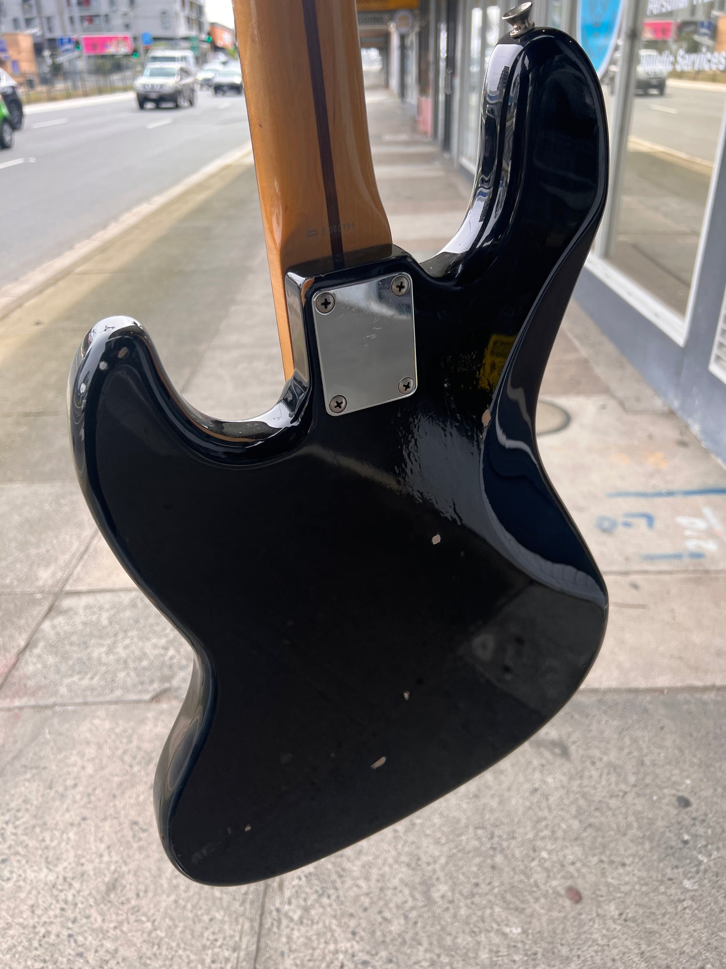 Fender Jazz Bass 4-String | Made in Japan | Black