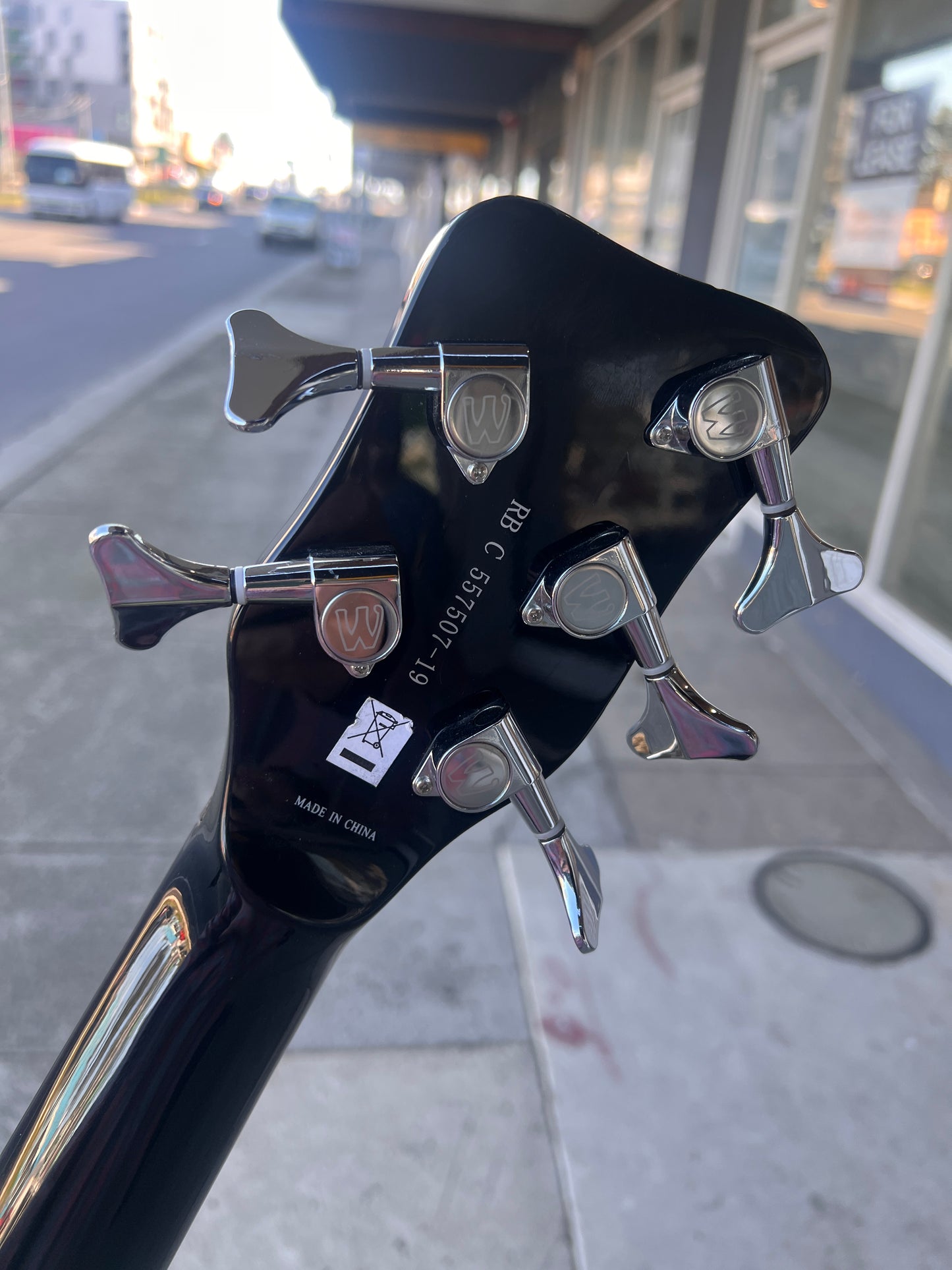 Warwick RB Streamer Fretless 5-String Electric Bass Guitar | Black Gloss