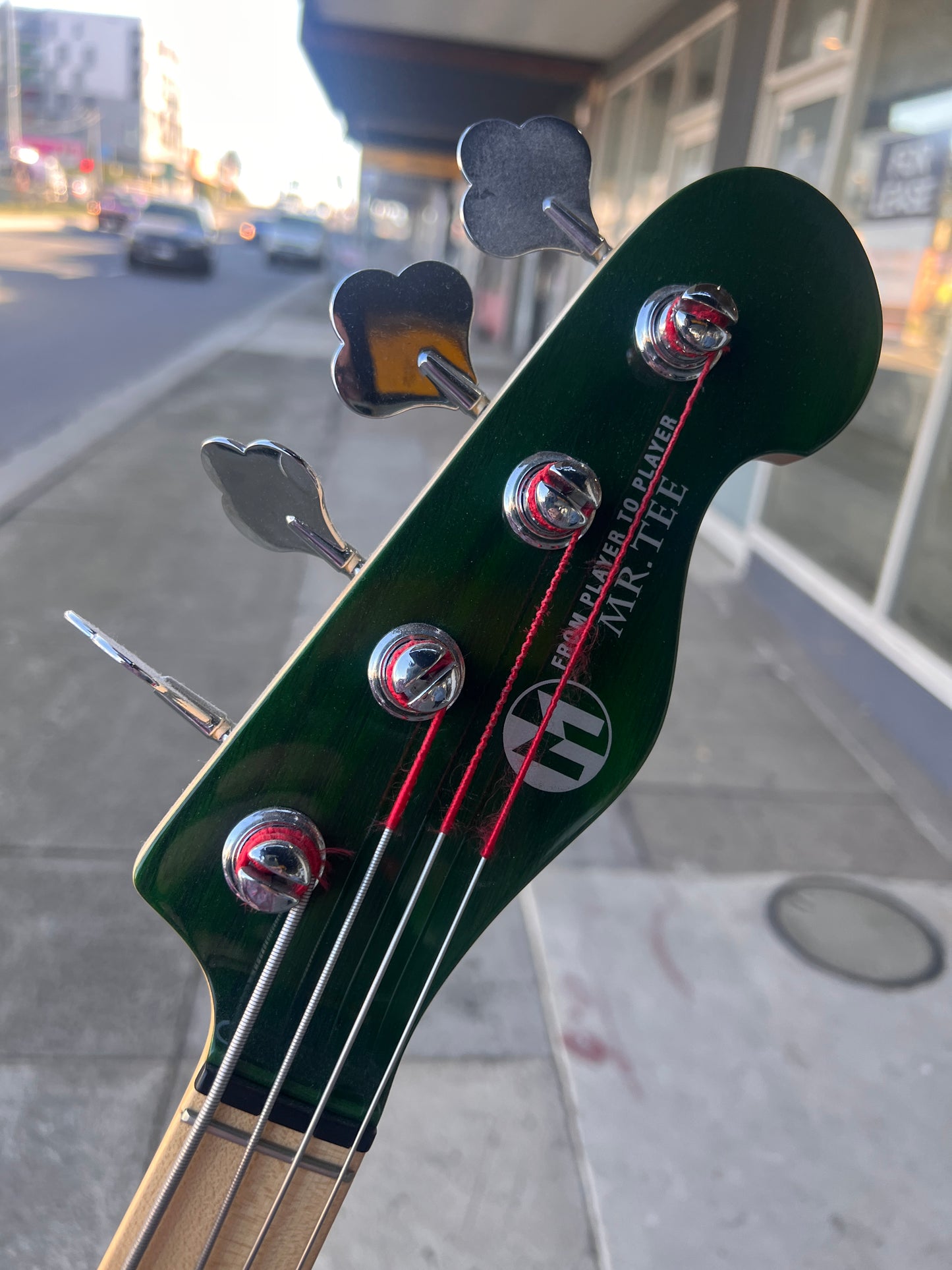 Maruszczyk Mr.Tee 4-string Electric Bass | Green