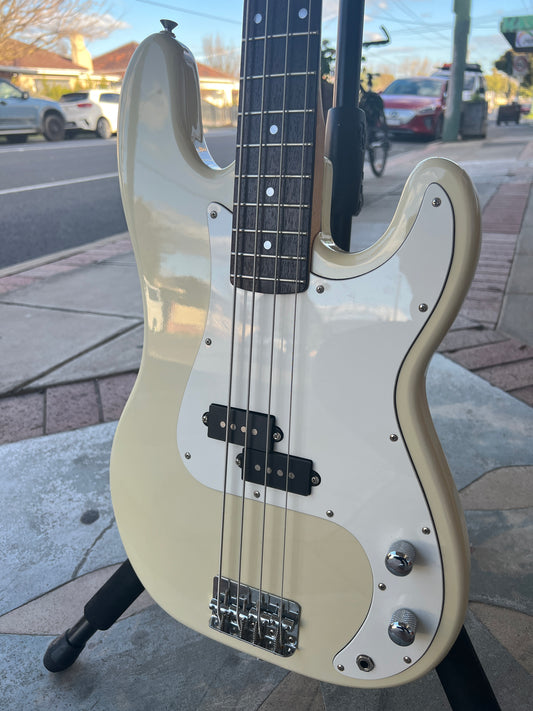 Squier by Fender Precision Bass Guitar Made in Korea | Olympic White