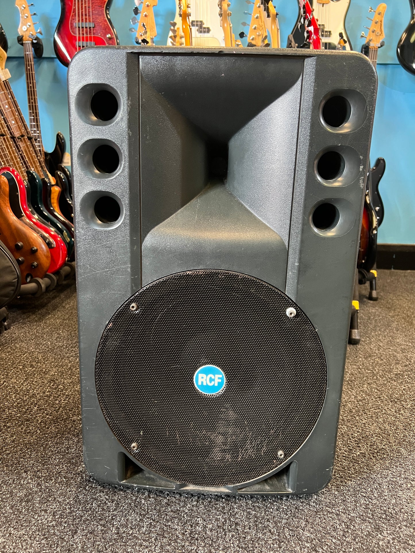 RCF ART 300A Active Speaker - Made in Italy
