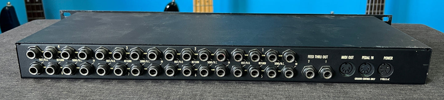 Digital Music Corp. (Voodoo Lab) Ground Control GCX Audio Switcher with foot pedal