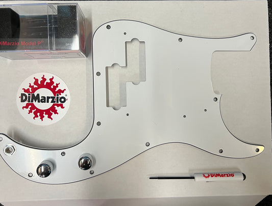 DiMarzio Model P Bass Replacement Pickguard DIMC60
