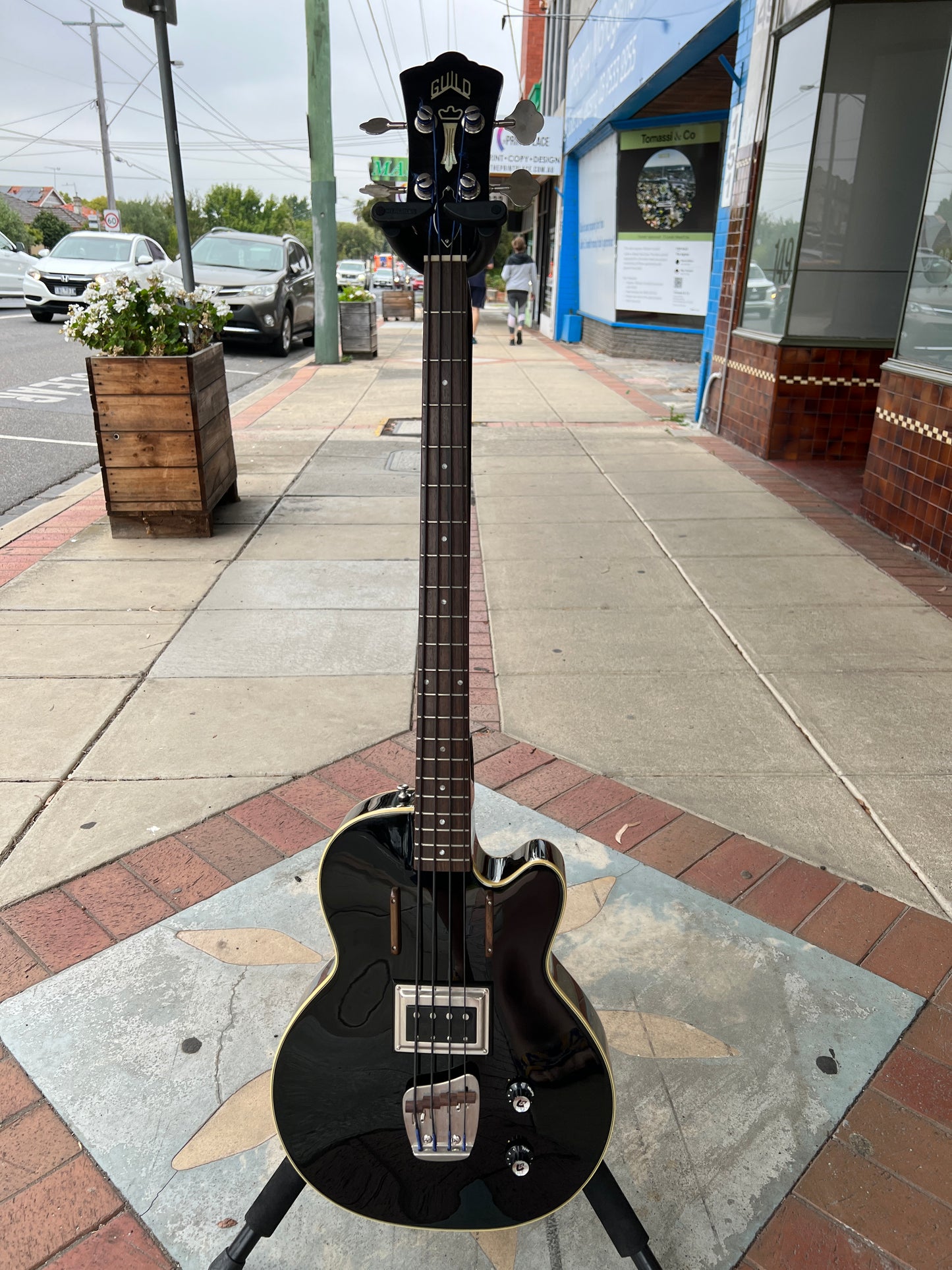 Guild M-85 4-String Electric Bass | Gloss Black