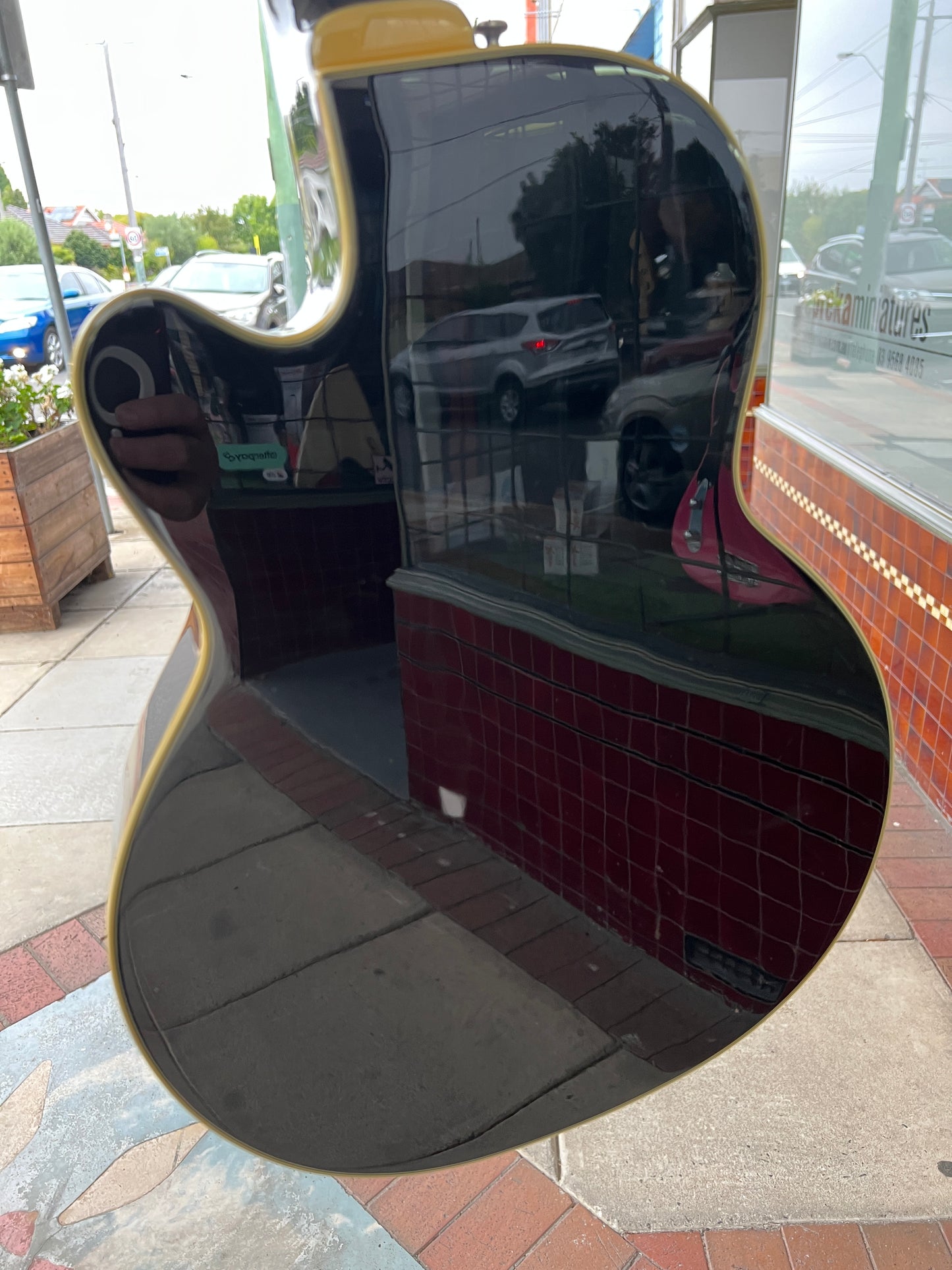 Guild M-85 4-String Electric Bass | Gloss Black