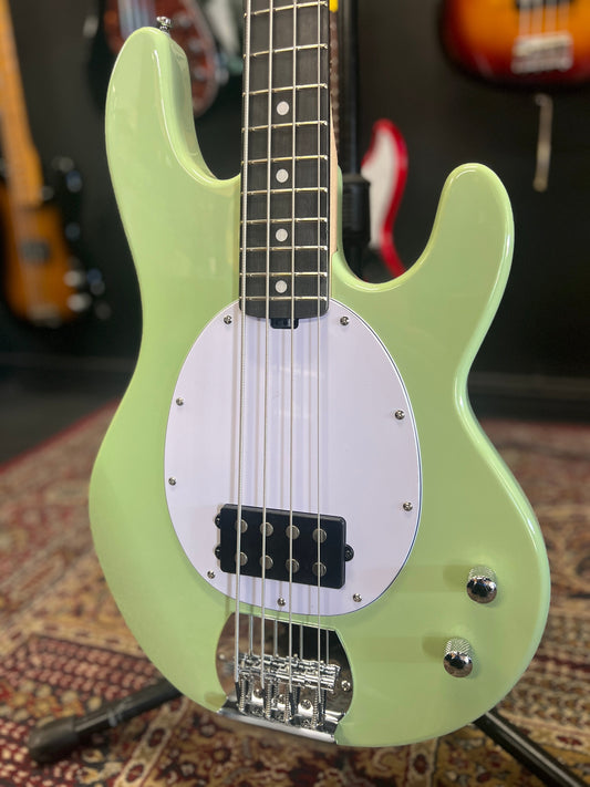 Intro Series StingRay Bass: A Proper Welcome to the StingRay World