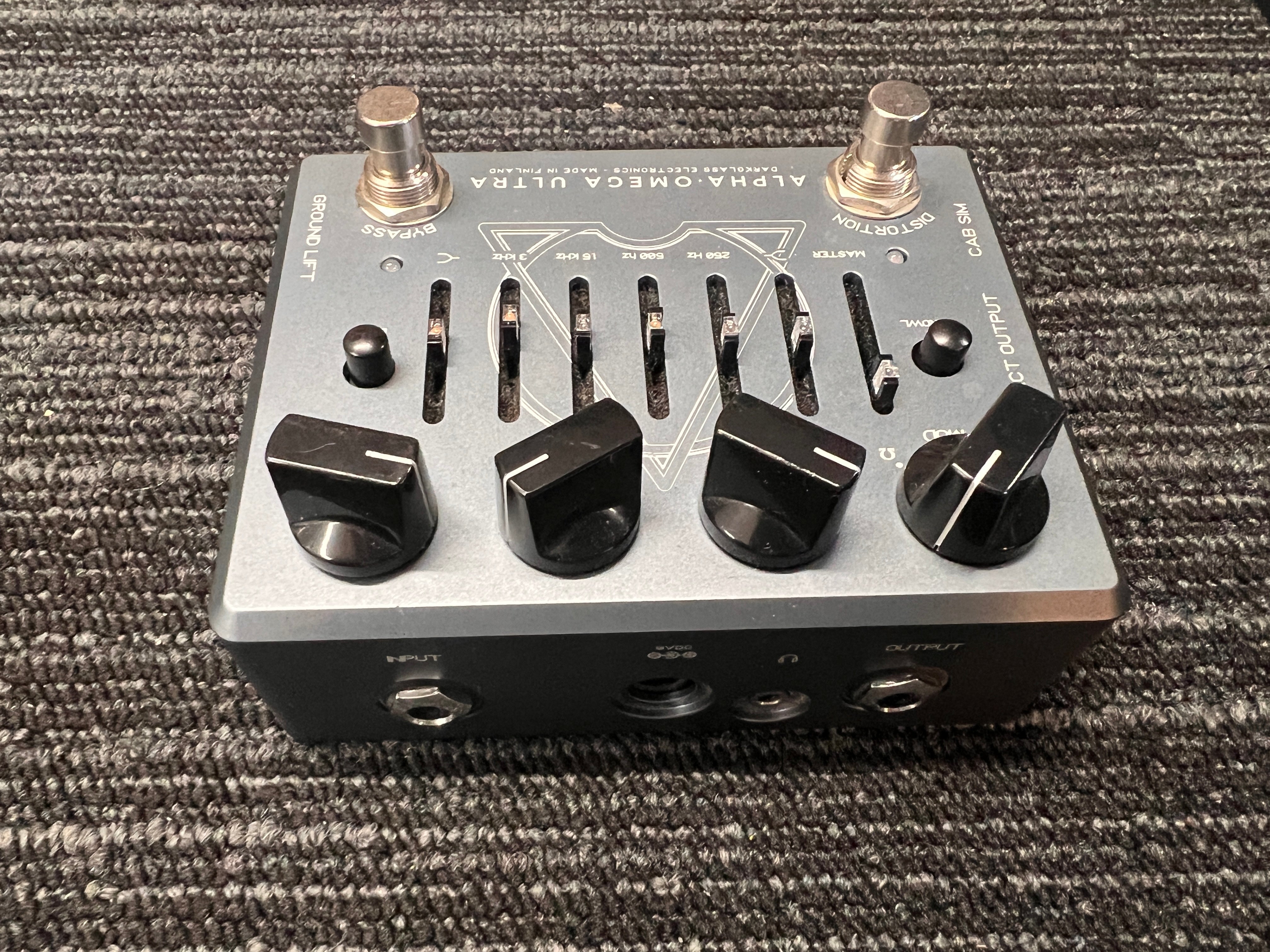 ベース Darkglass Electronics ALPHA OMEGA ULTRA Alpha·Omega Ultra with Aux In – Darkglass