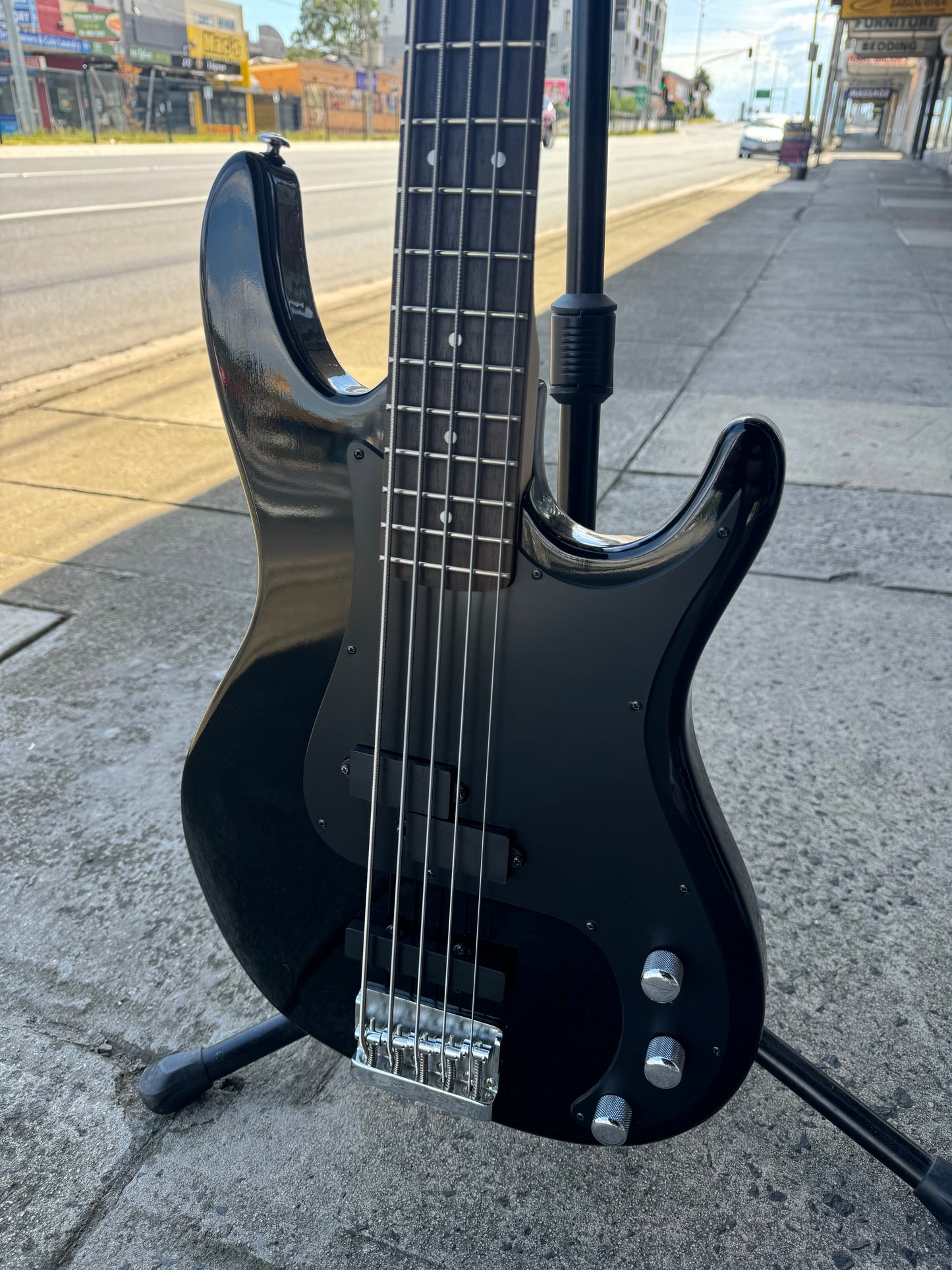 Samick PJ 5-String Electric Bass | Black