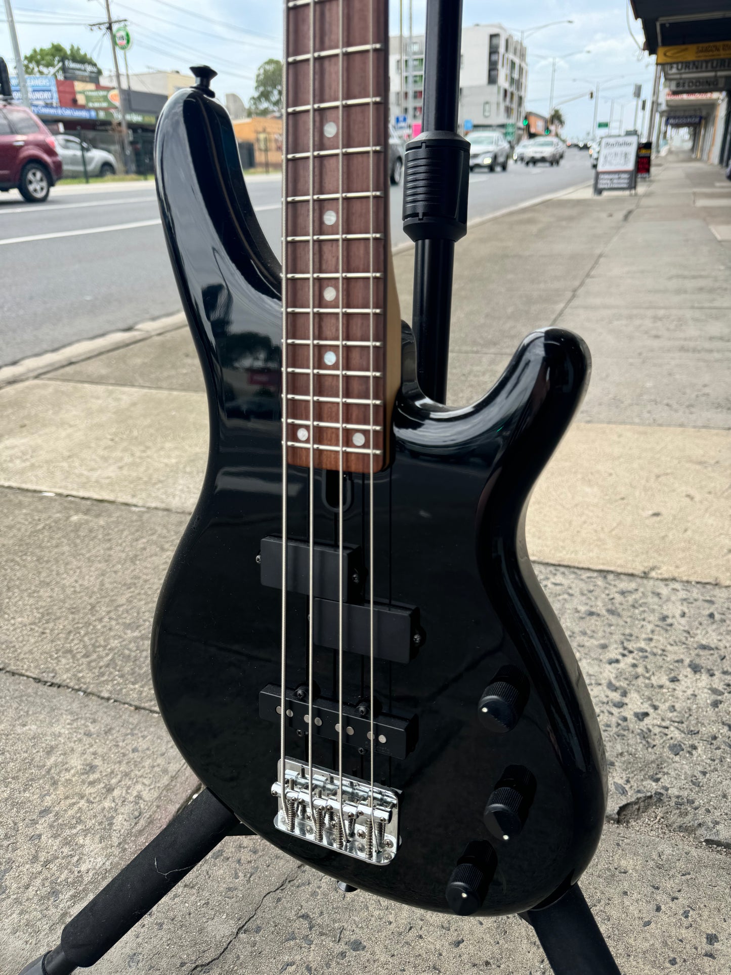 Yamaha Motion B 4-String | Medium Scale