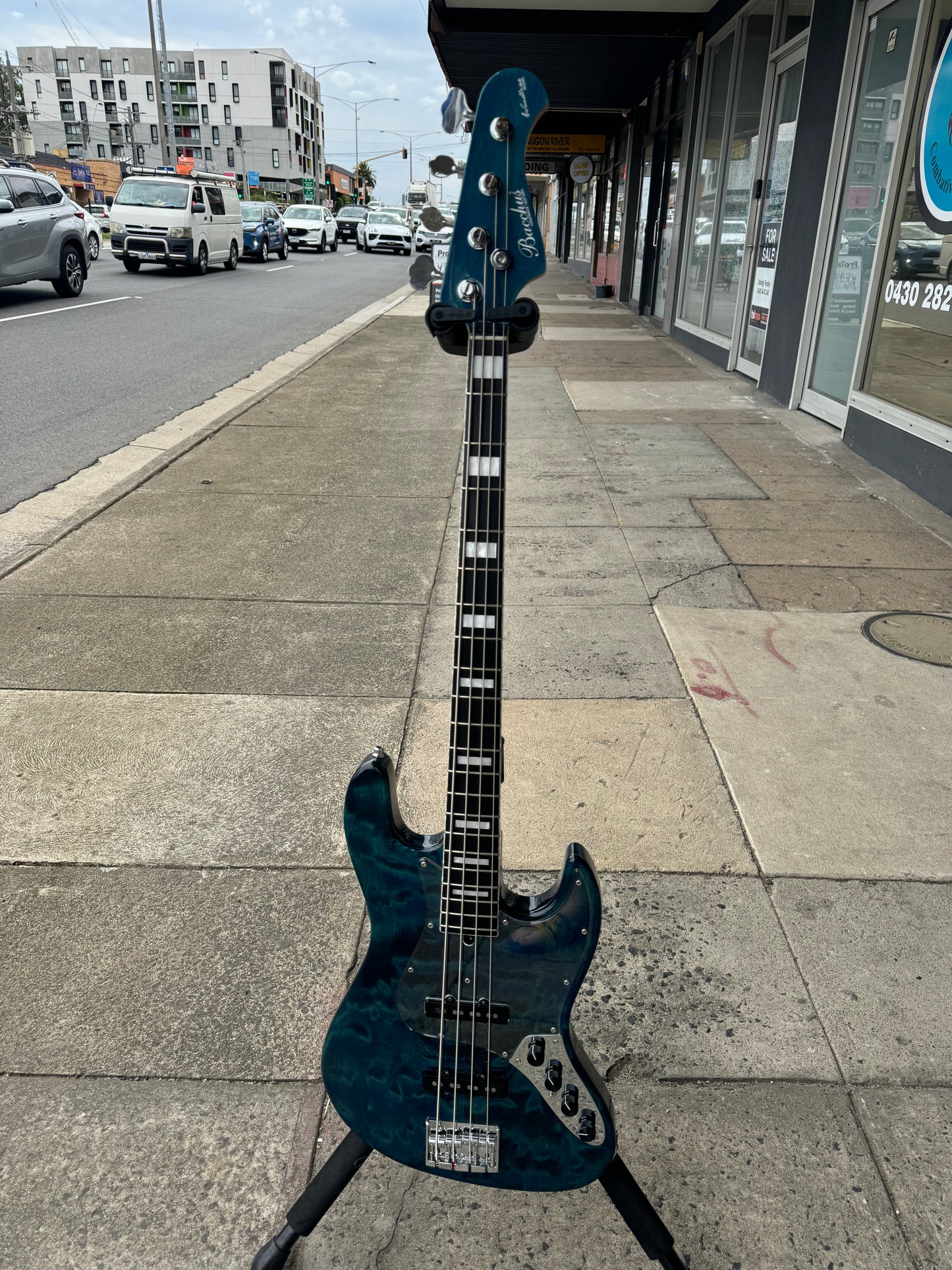 Bacchus DX4AC-LTD 4-String Jazz Bass