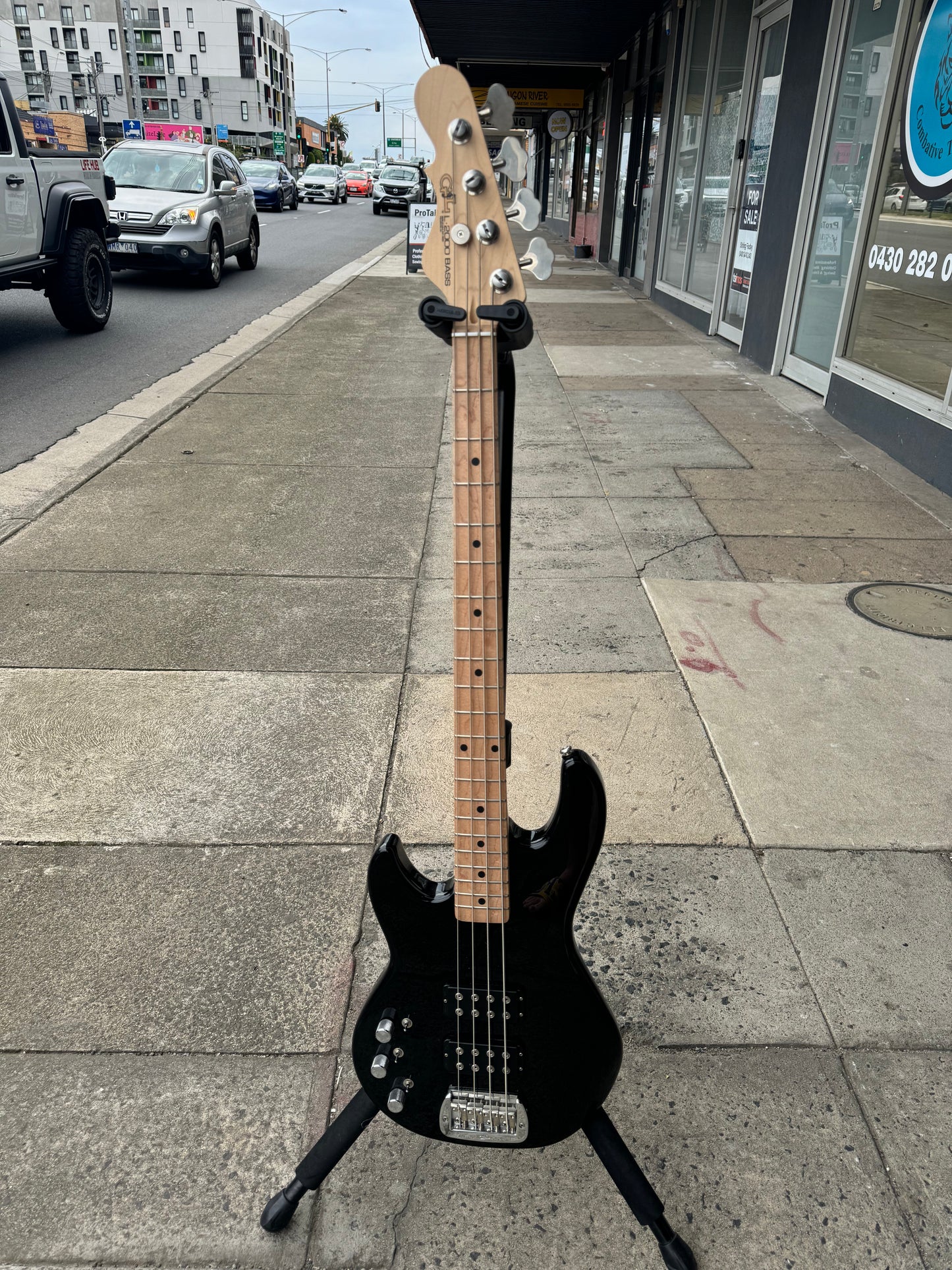 G&L L2000 4-String | Gloss Black | Left Handed