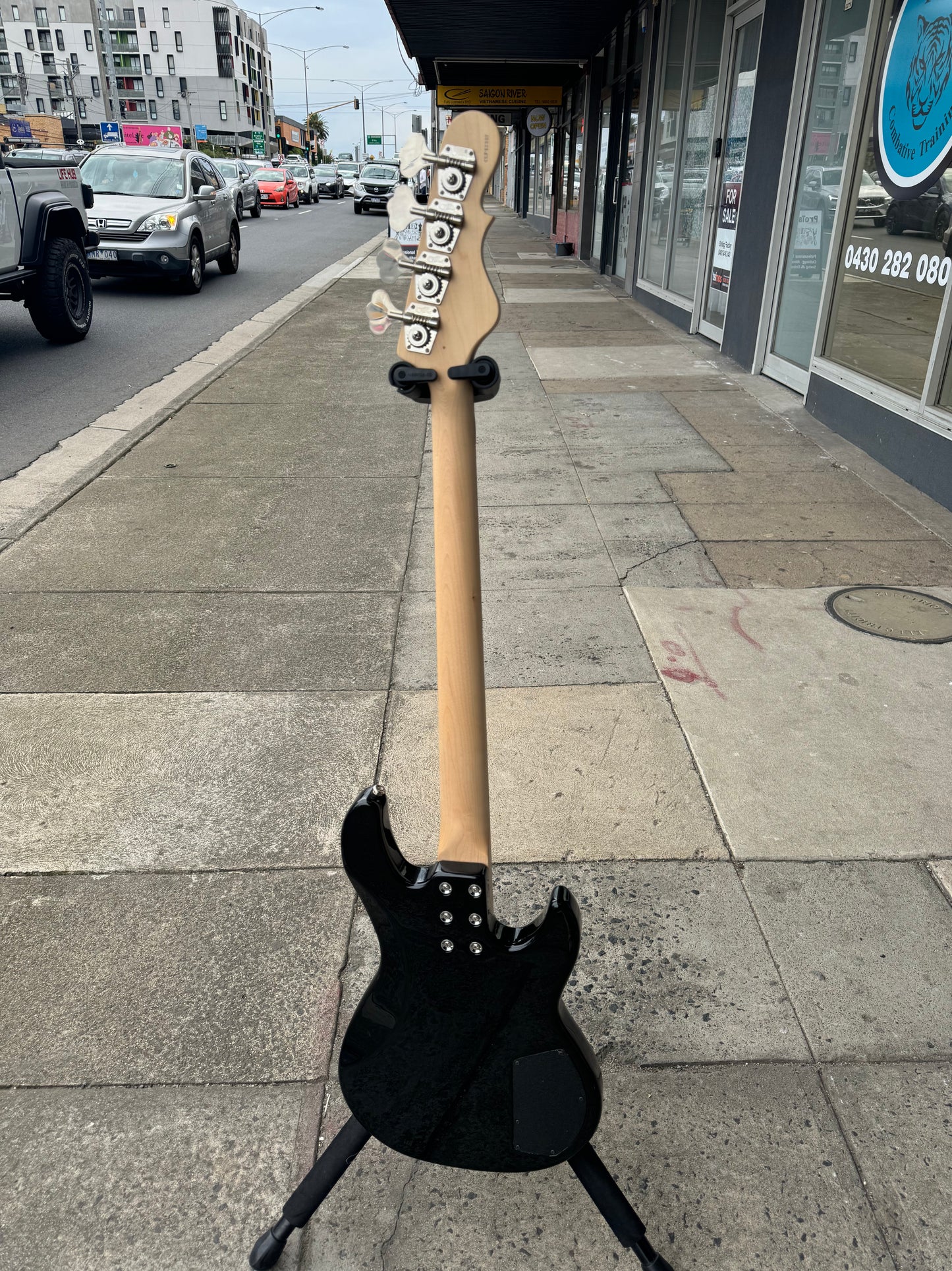 G&L L2000 4-String | Gloss Black | Left Handed