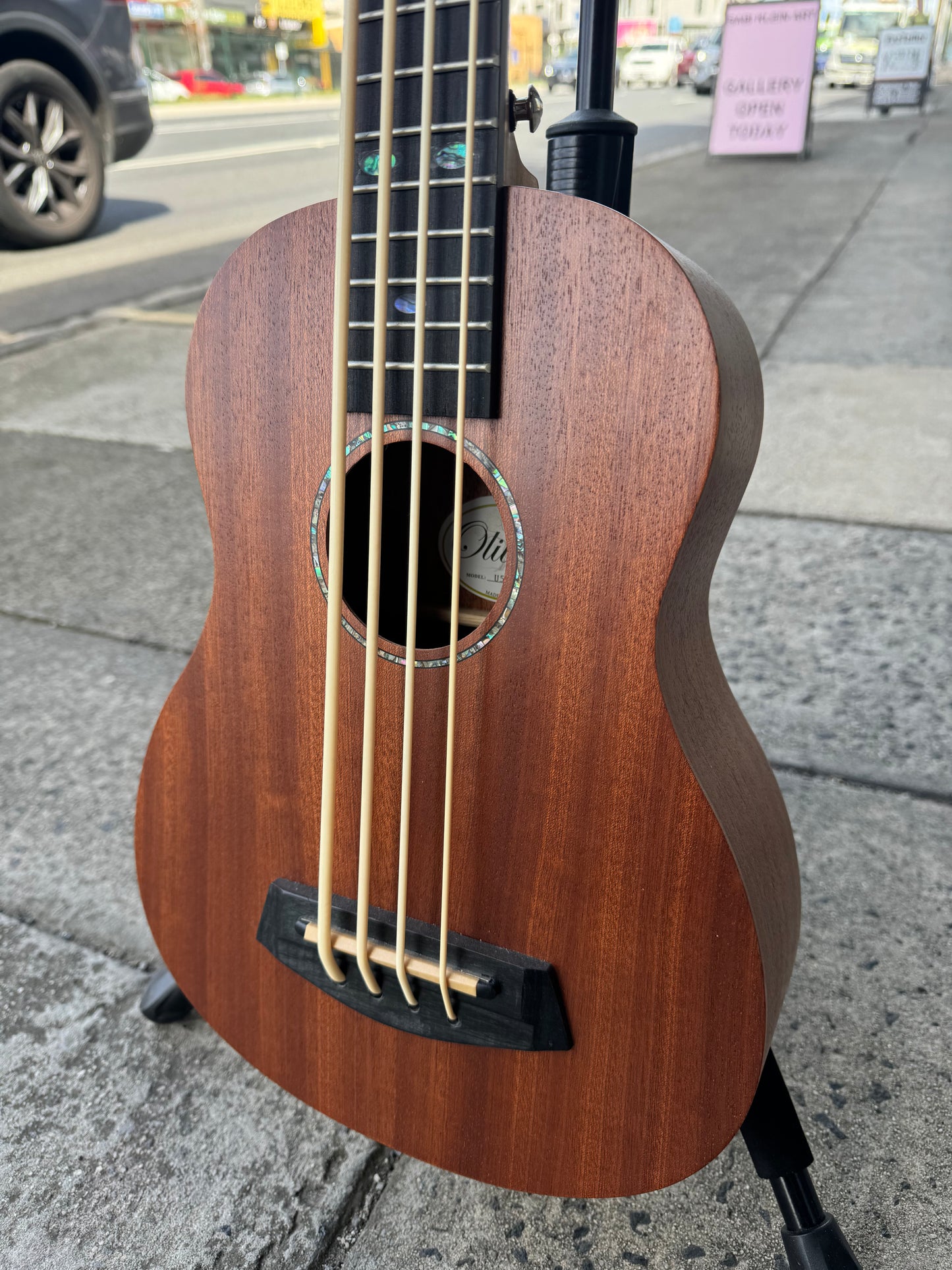 Olive U510B Bass Ukulele