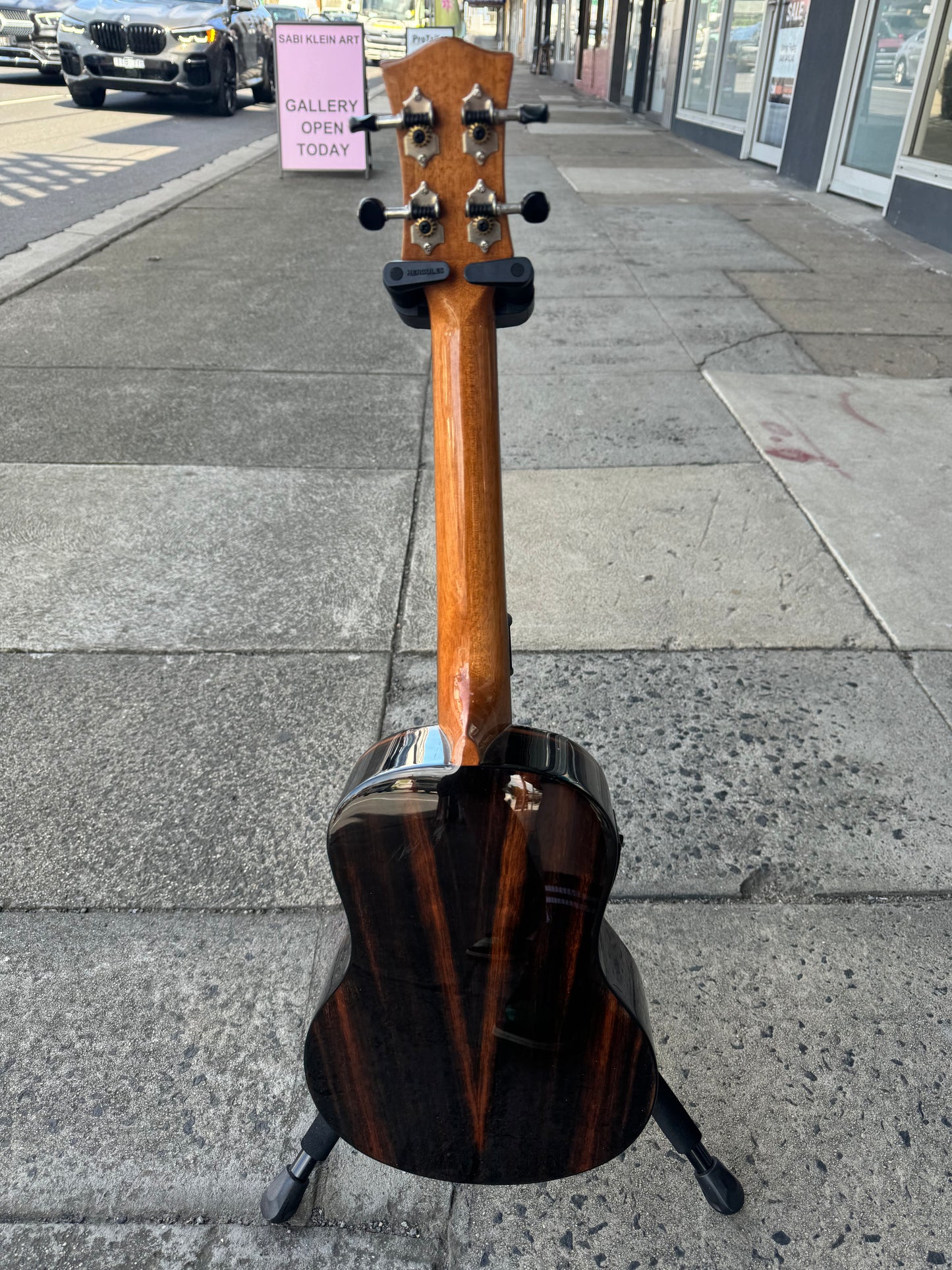 Tiki TST-22P Tenor Ukulele w/Hardcase