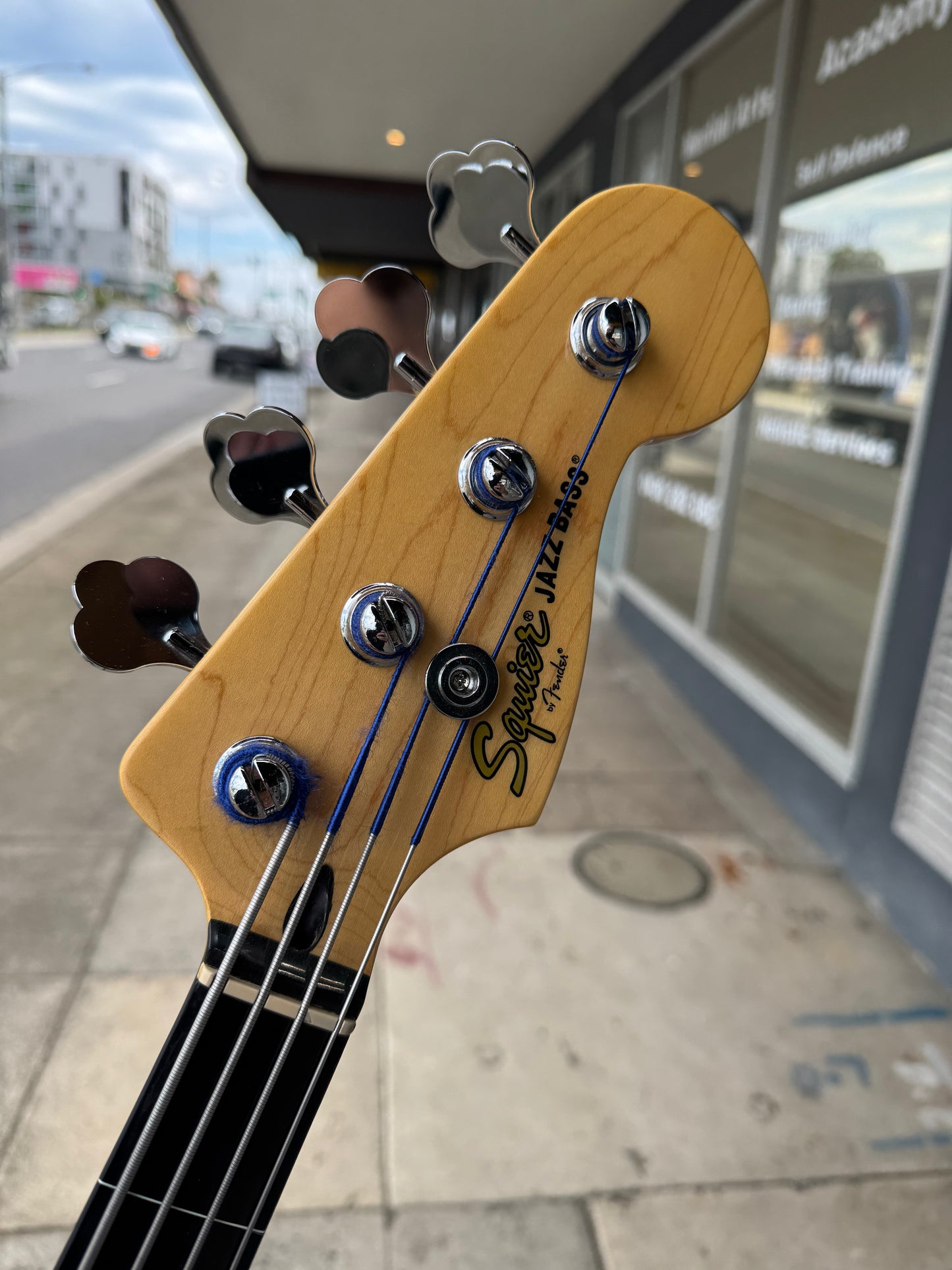 Fender Squier Fretless Jazz Bass | Sunburst