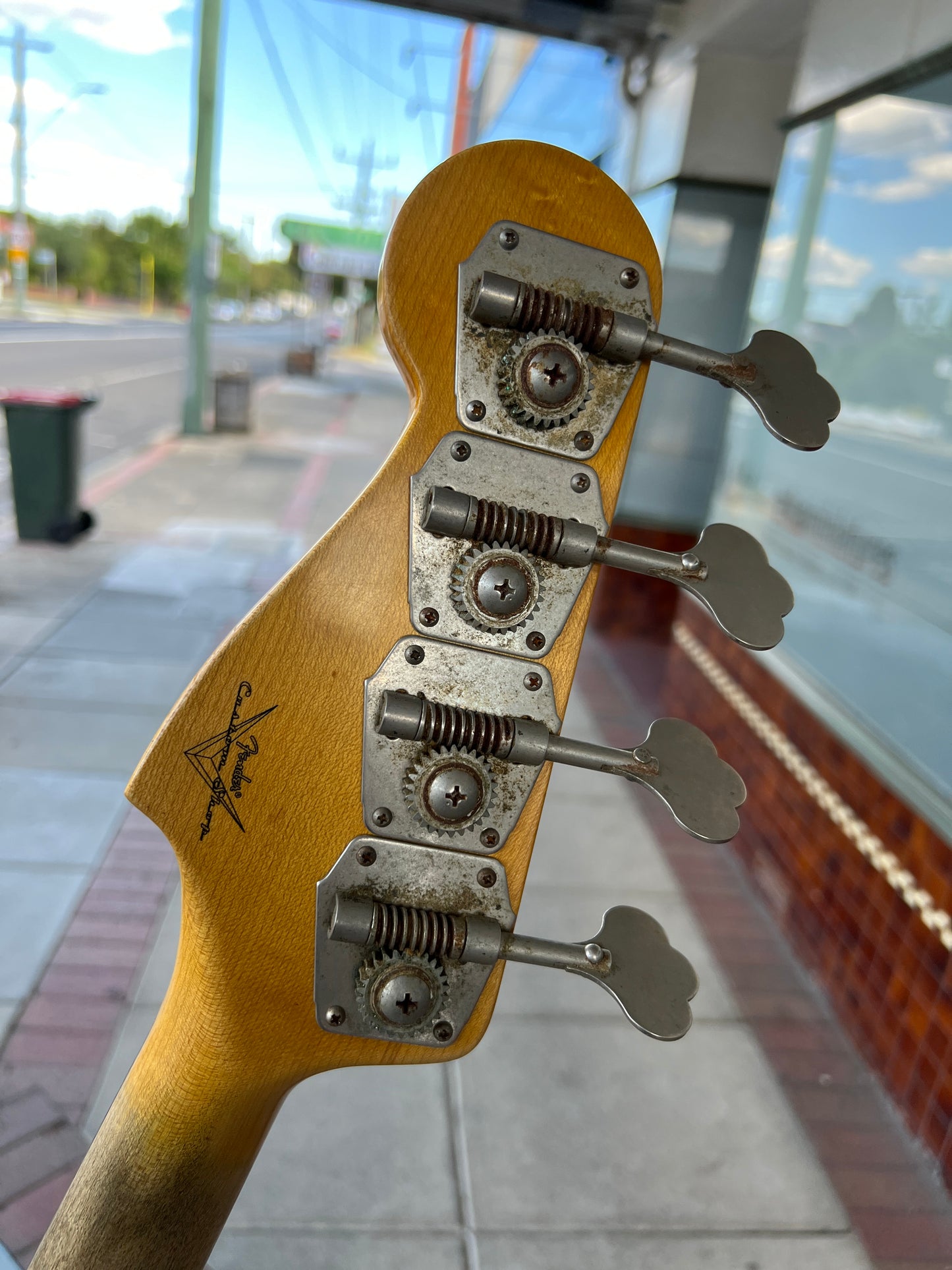 Fender Custom Shop 60 Journeyman Jazz Bass | 2015 | White