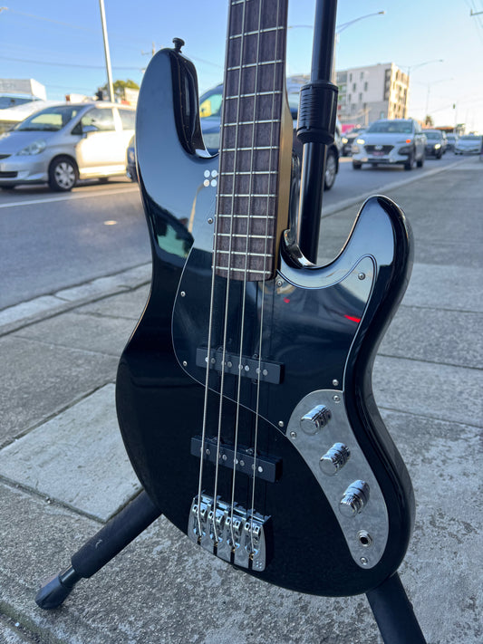 Sandberg TT Electra 4-String Bass | Black