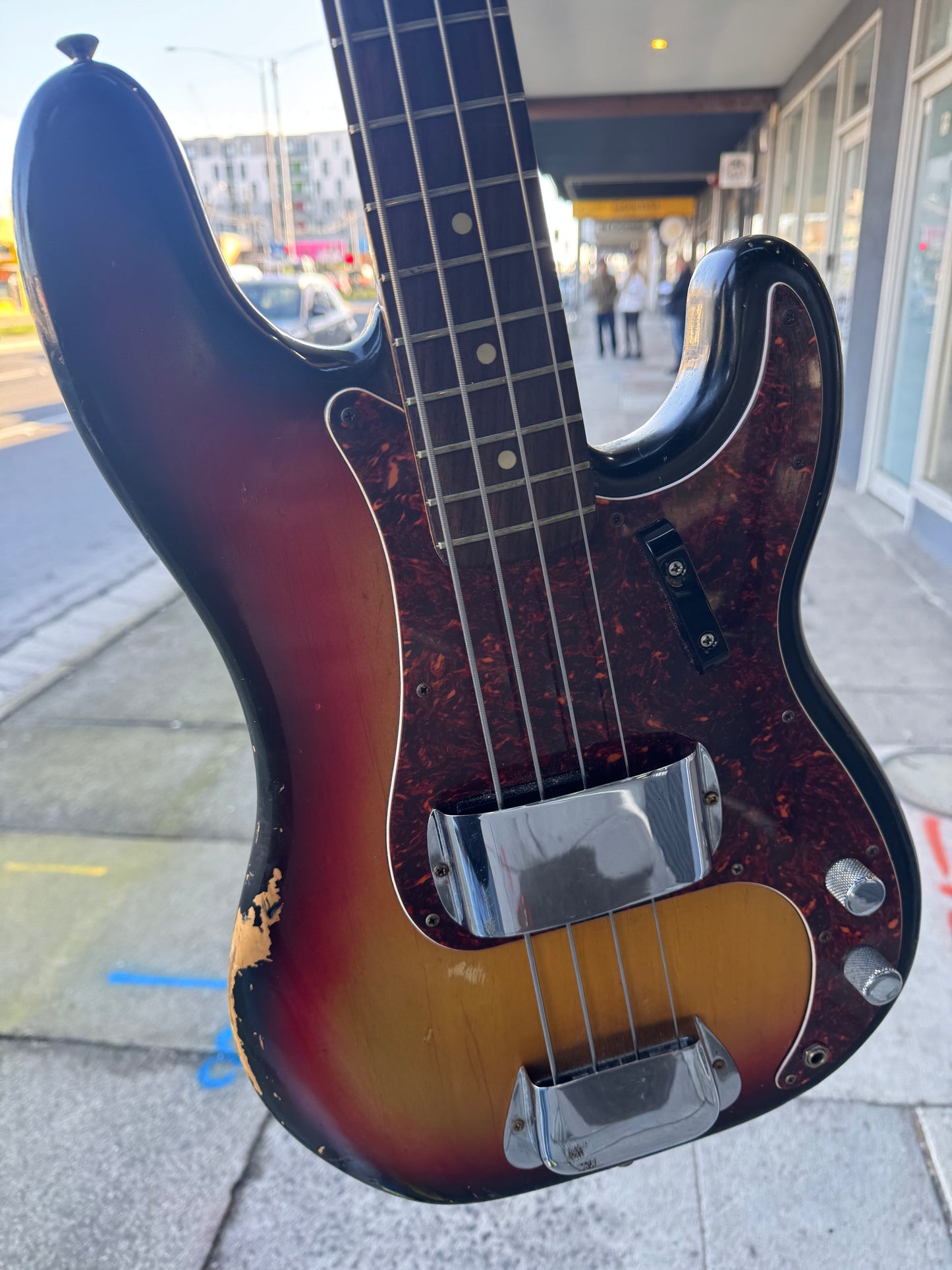 Fender 1975 4-String Precision Bass | Sunburst (3.9kg)