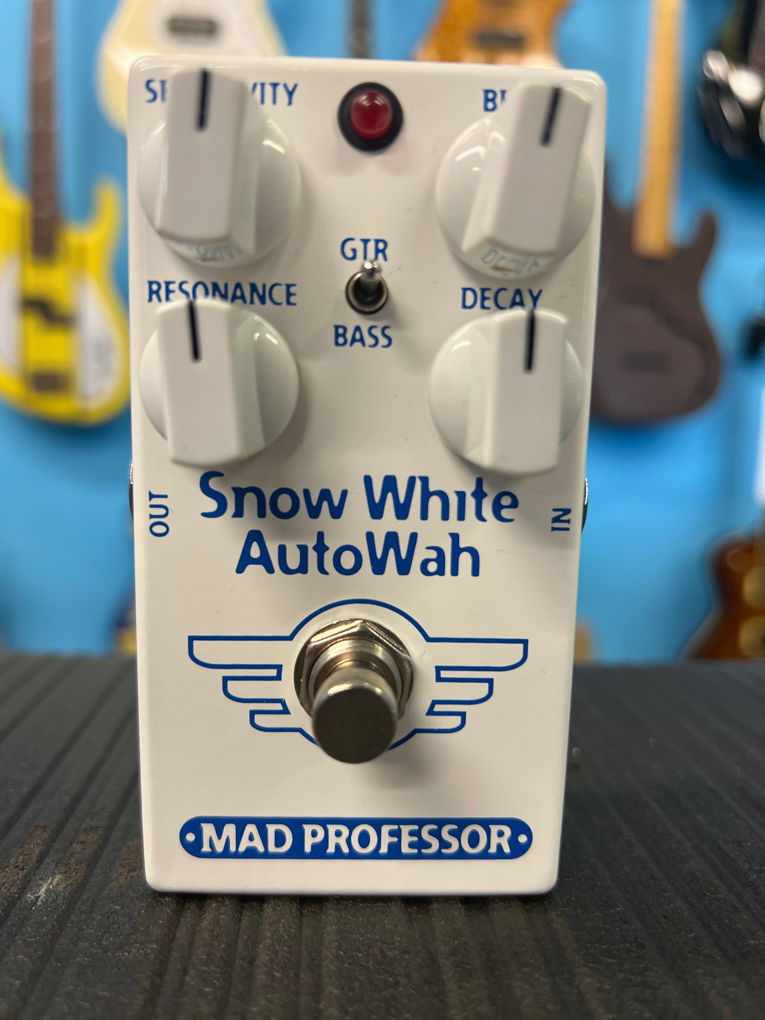 MAD PROFESOR Snow White Aiuto Wah Mad Professor Hand Wired Snow