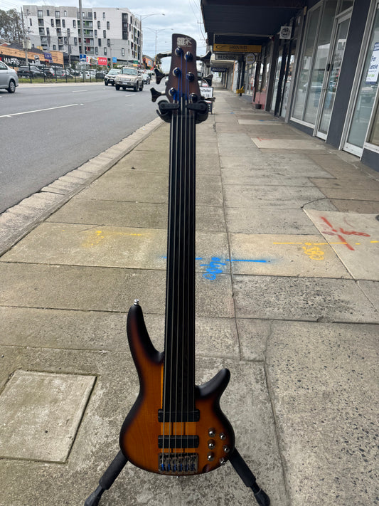 Ibanez Soundgear SRF706 Fretless 6-String Bass Guitar