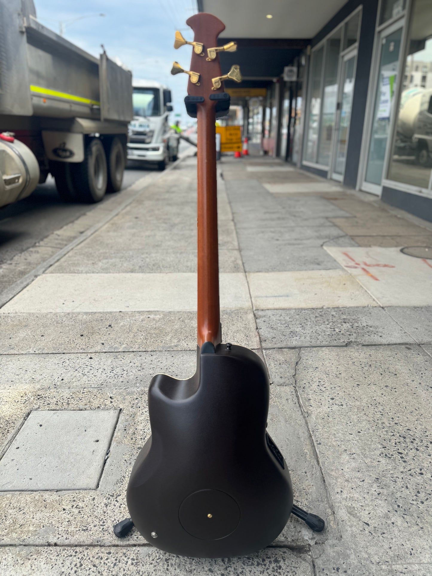 Ovation B768 Elite Acoustic Bass 1991 - Made in USA