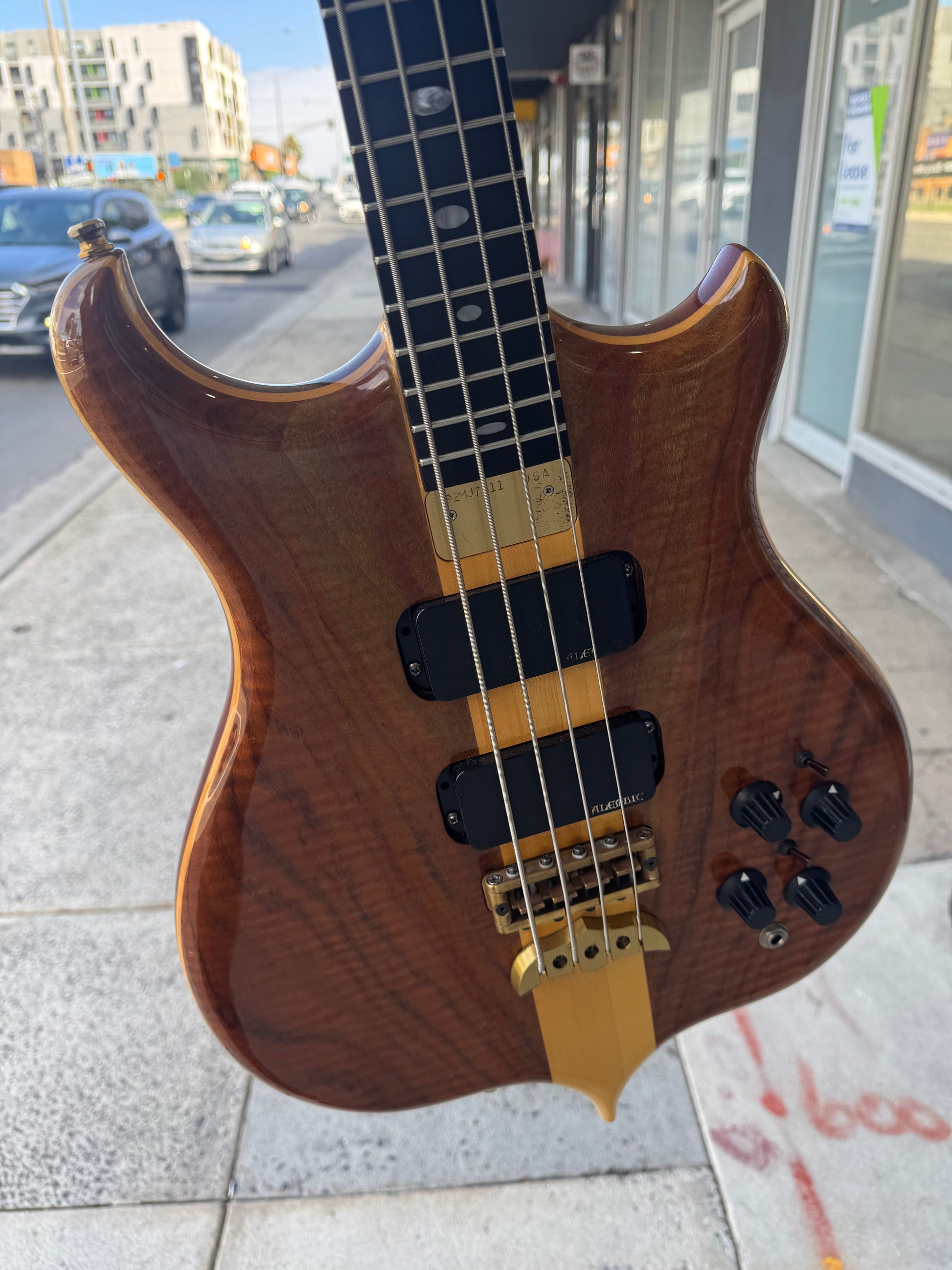 Alembic Mark King Signature Bass 1992 Model 4 String alembic-mark-king-signature-bass-1992-model-4-string