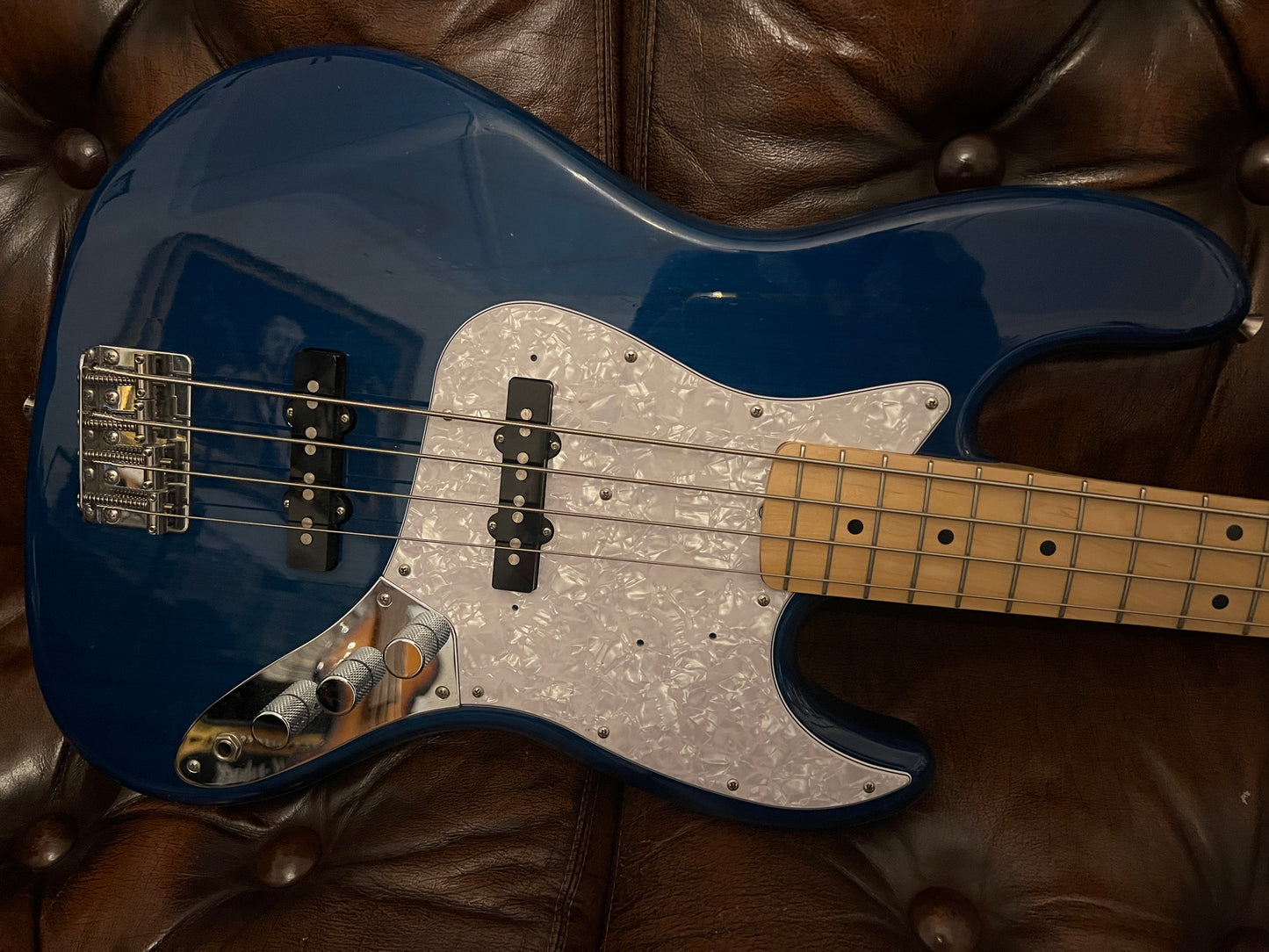 Fender MIJ Jazz Bass 4-String 2012 Model | Dark Blue