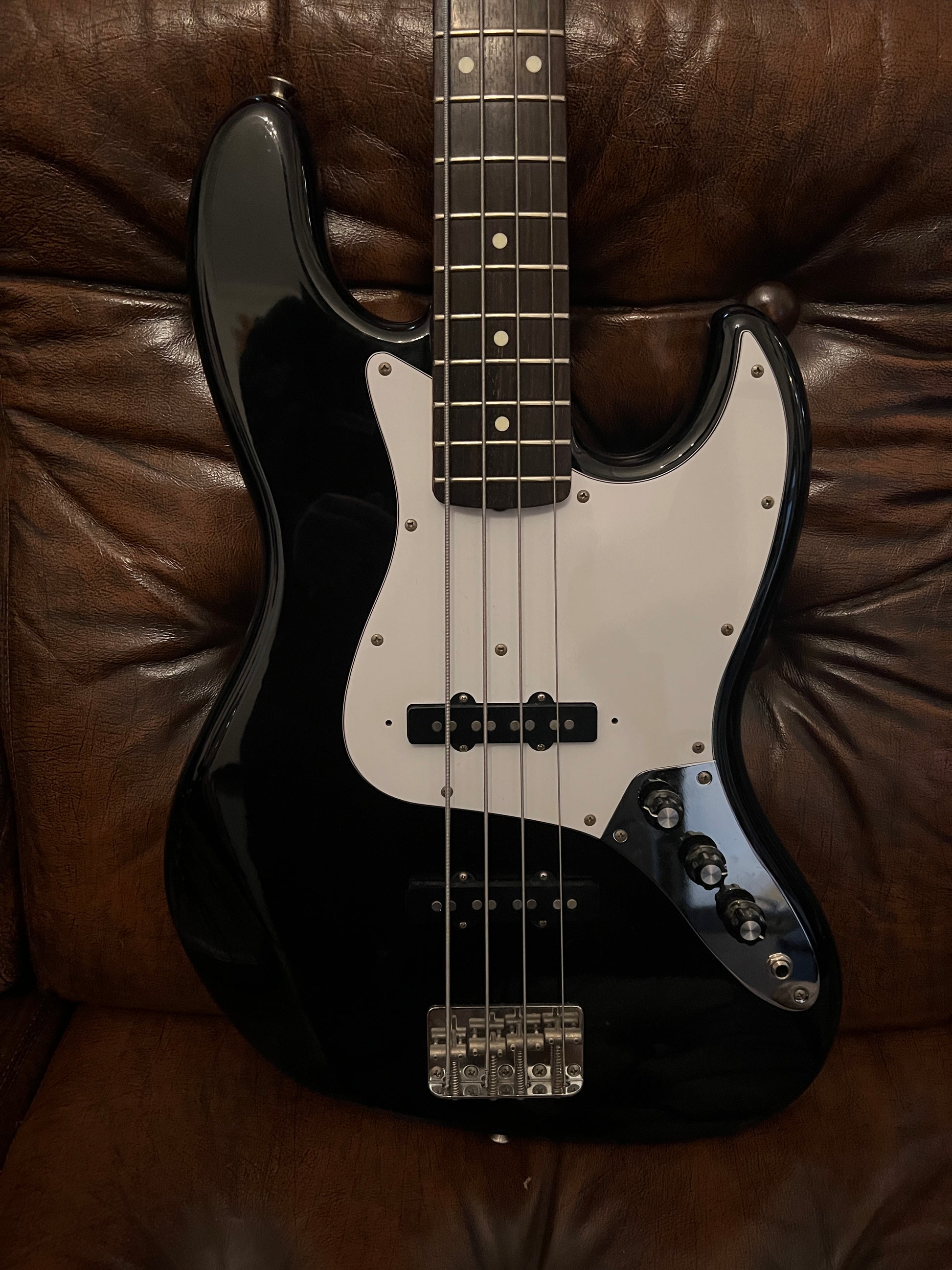 Fender Squier Jazz Bass 1987 | Black | Made in Japan