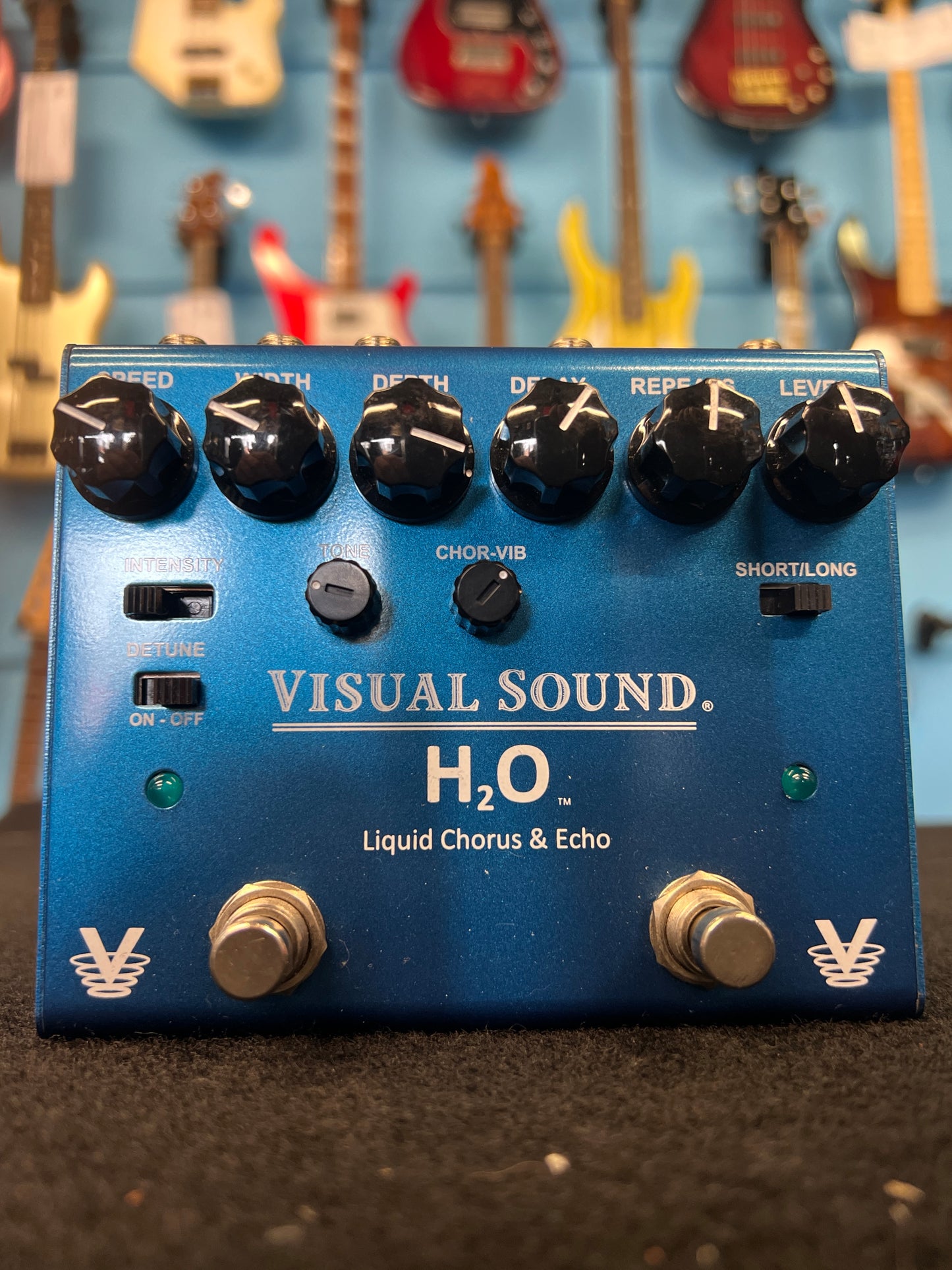 Visual H2O Liquid Chorus & Echo Pedal