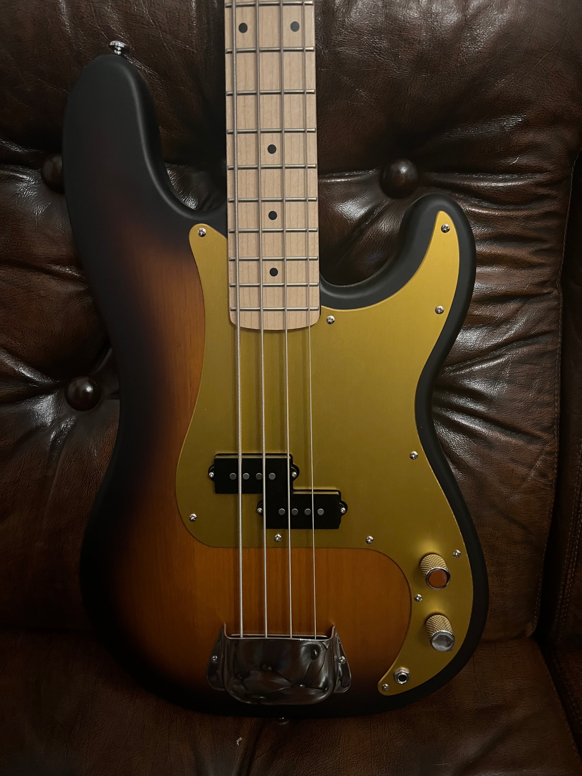 Tribe Spike 4-String P Bass | Tobacco Burst