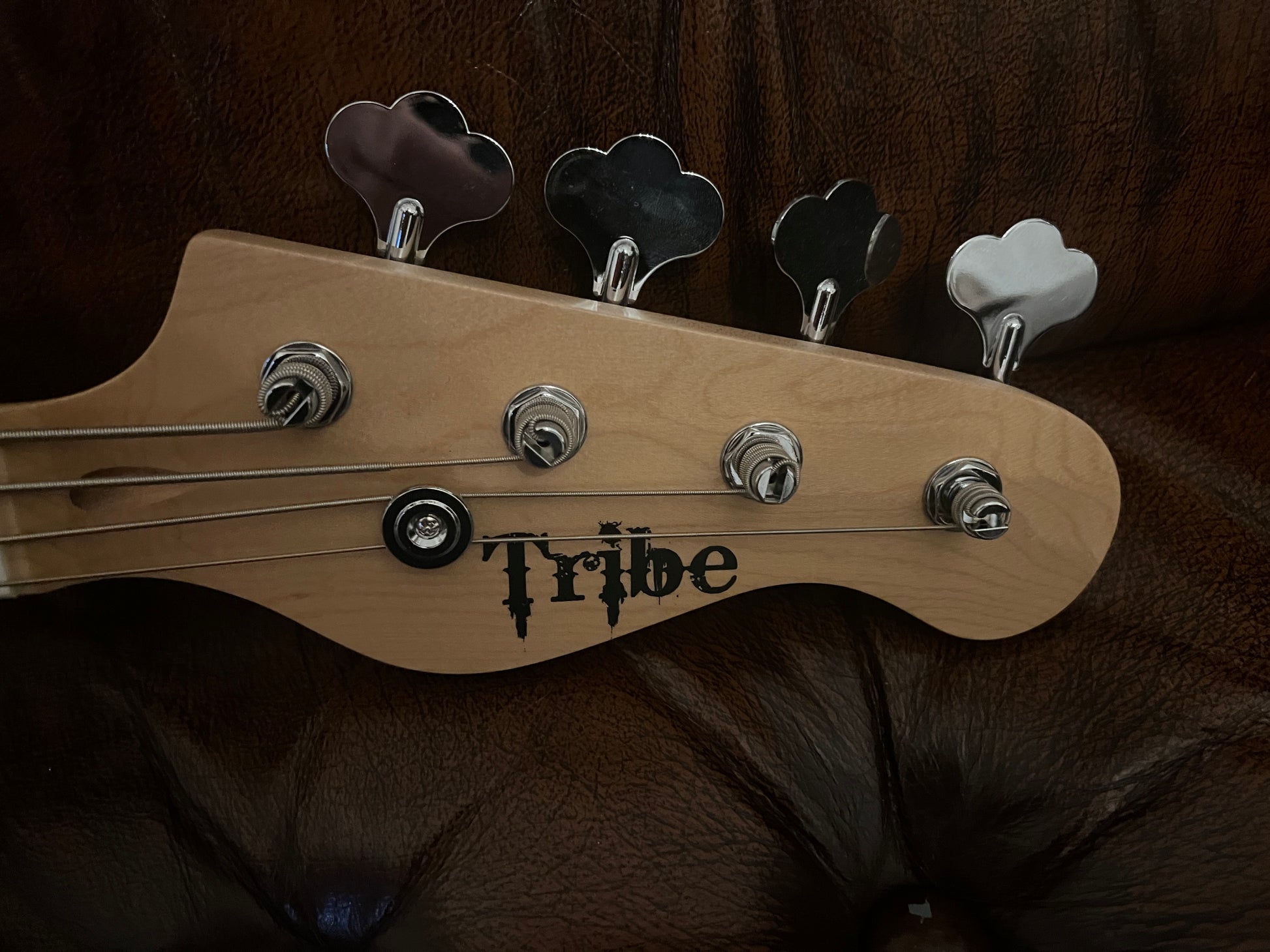 Tribe Spike 4-String P Bass | Tobacco Burst