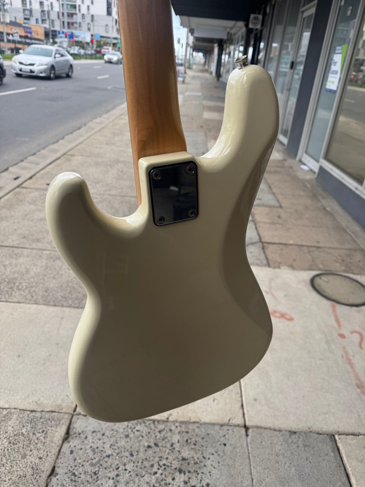Fender Squier Precision Bass | 1986 Medium Scale 32"
