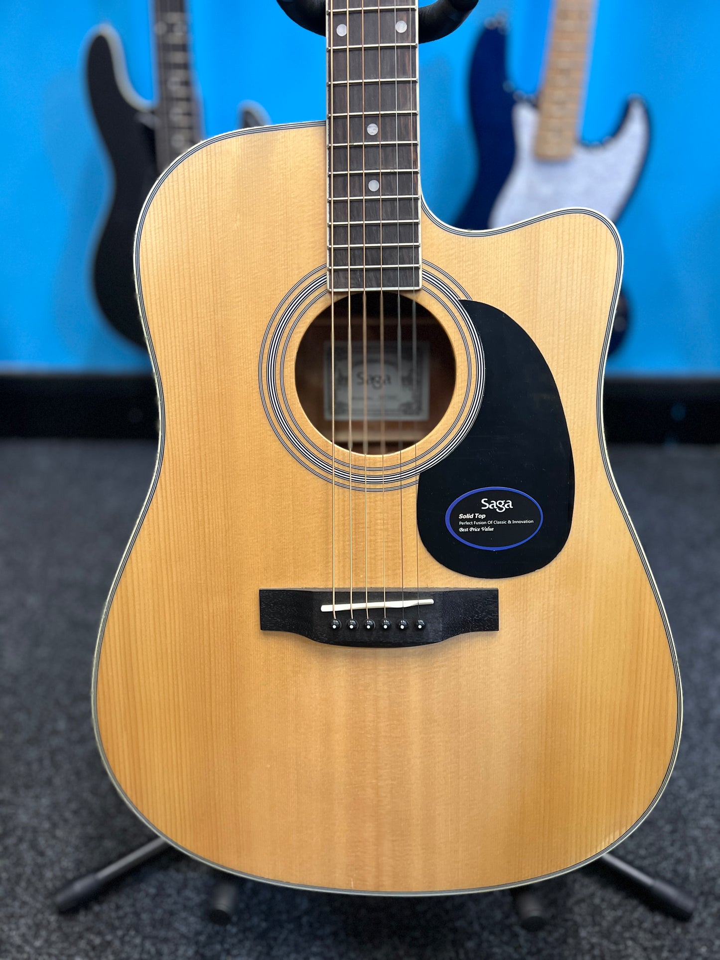 Saga SF700C Solid Top Acoustic Guitar