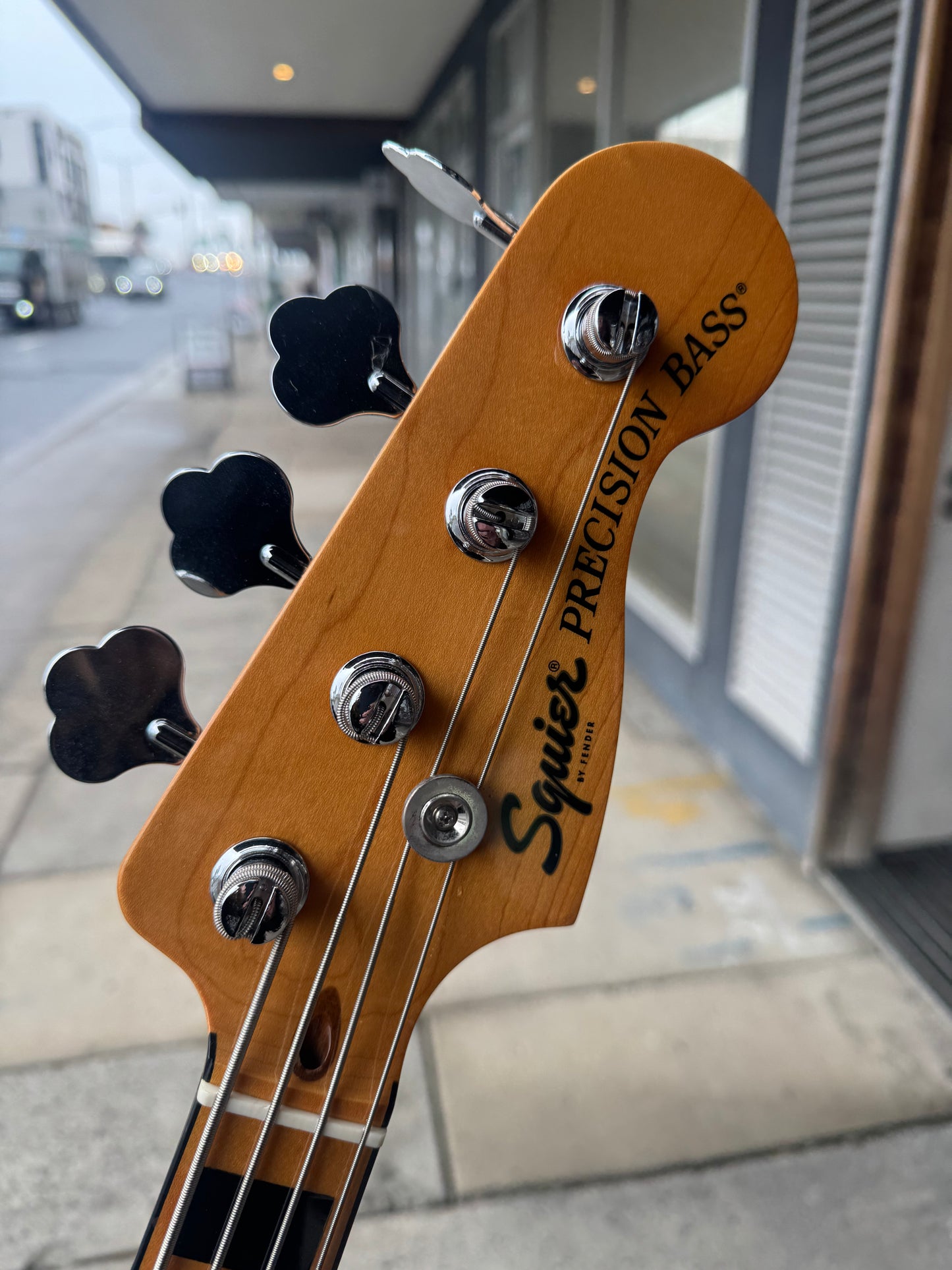 Fender Squier Classic Vibes Precision Bass w/ Dimarzio Relentless pickups