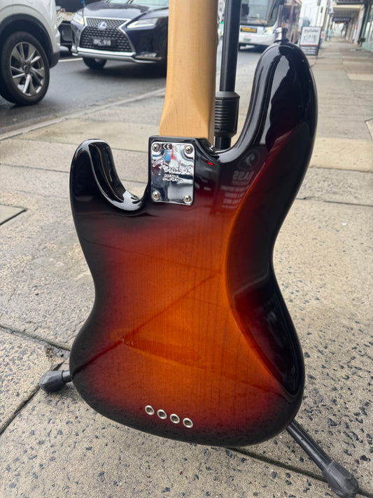 Fender AM Pro Jazz Bass Sunburst 2016 | Made in USA