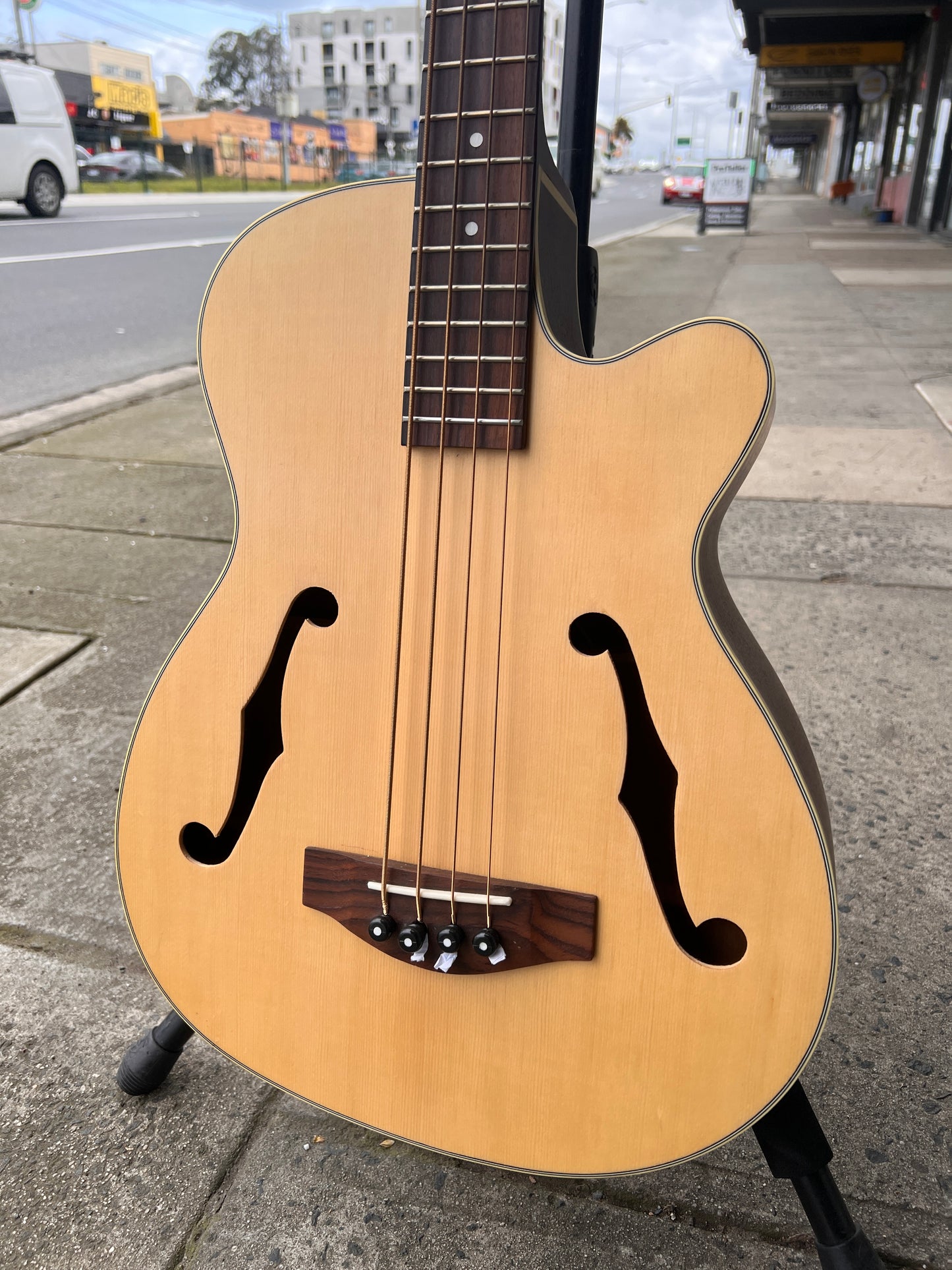 Martinez Jazz Hybrid Acoustic Bass