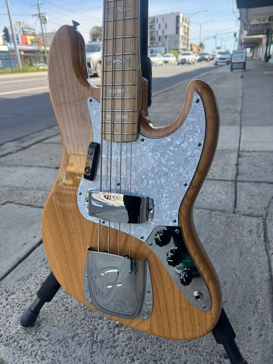 Fender American Vintage '74 Jazz Bass w/Maple Fretboard 2013/14 | Natural