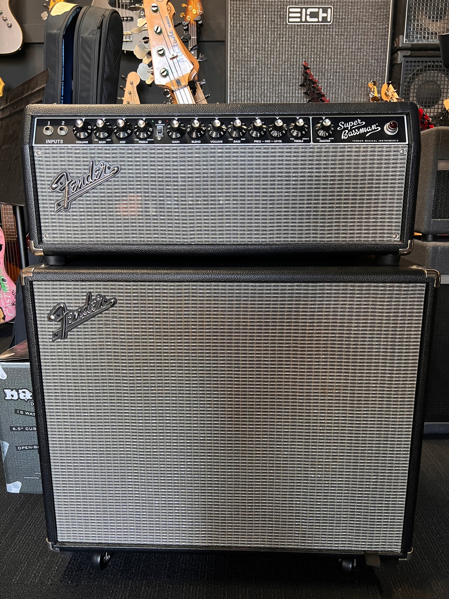 Fender Super Bassman 300 Bass Amplifier + Neo 115 Cab