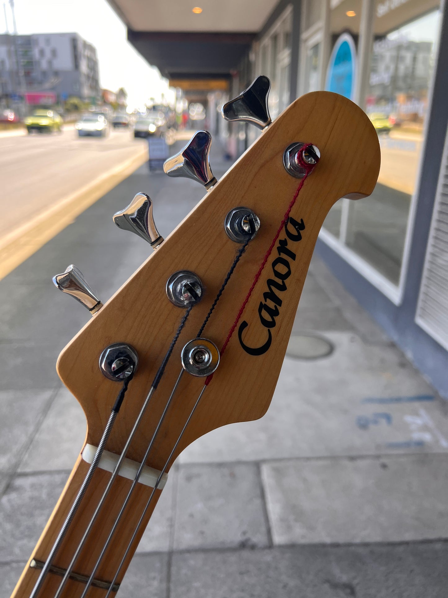 Canora 4-String P Bass | Black