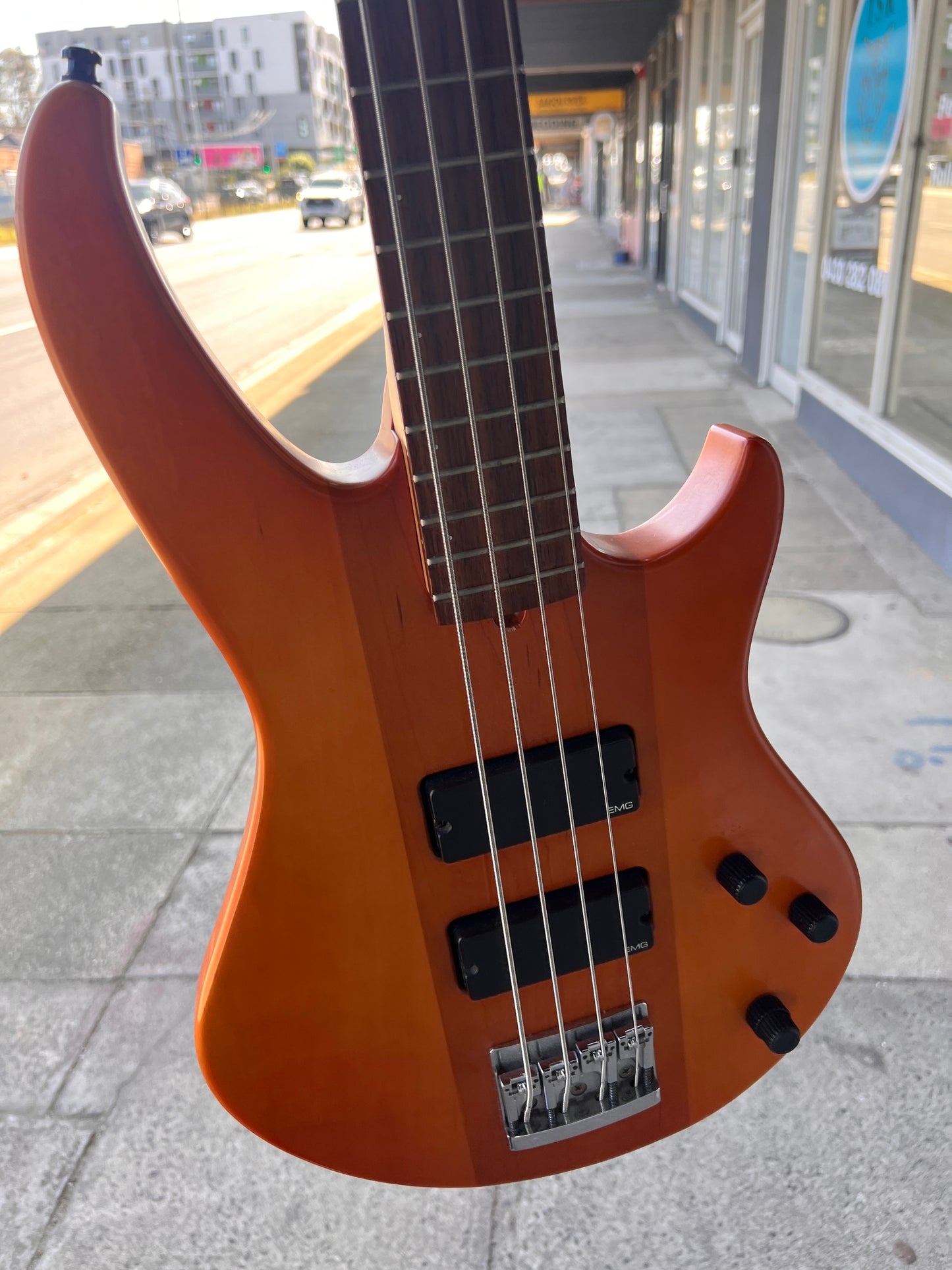 Godin BG 4-String Bass Guitar | Natural