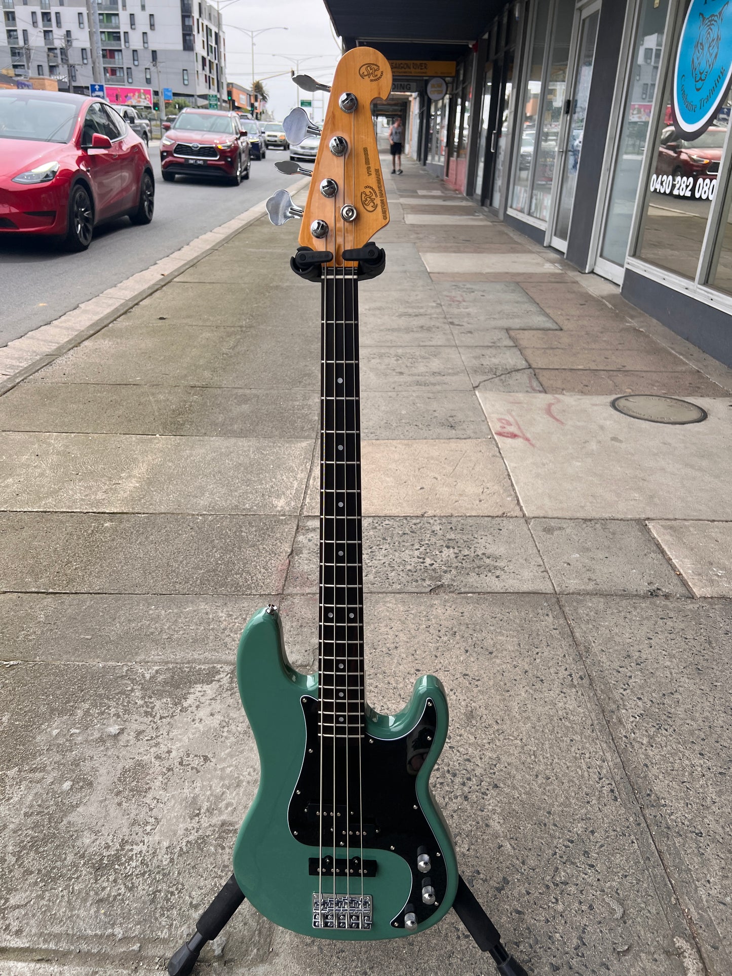 SX VTG Series 4-String PJ Bass | Vintage Green