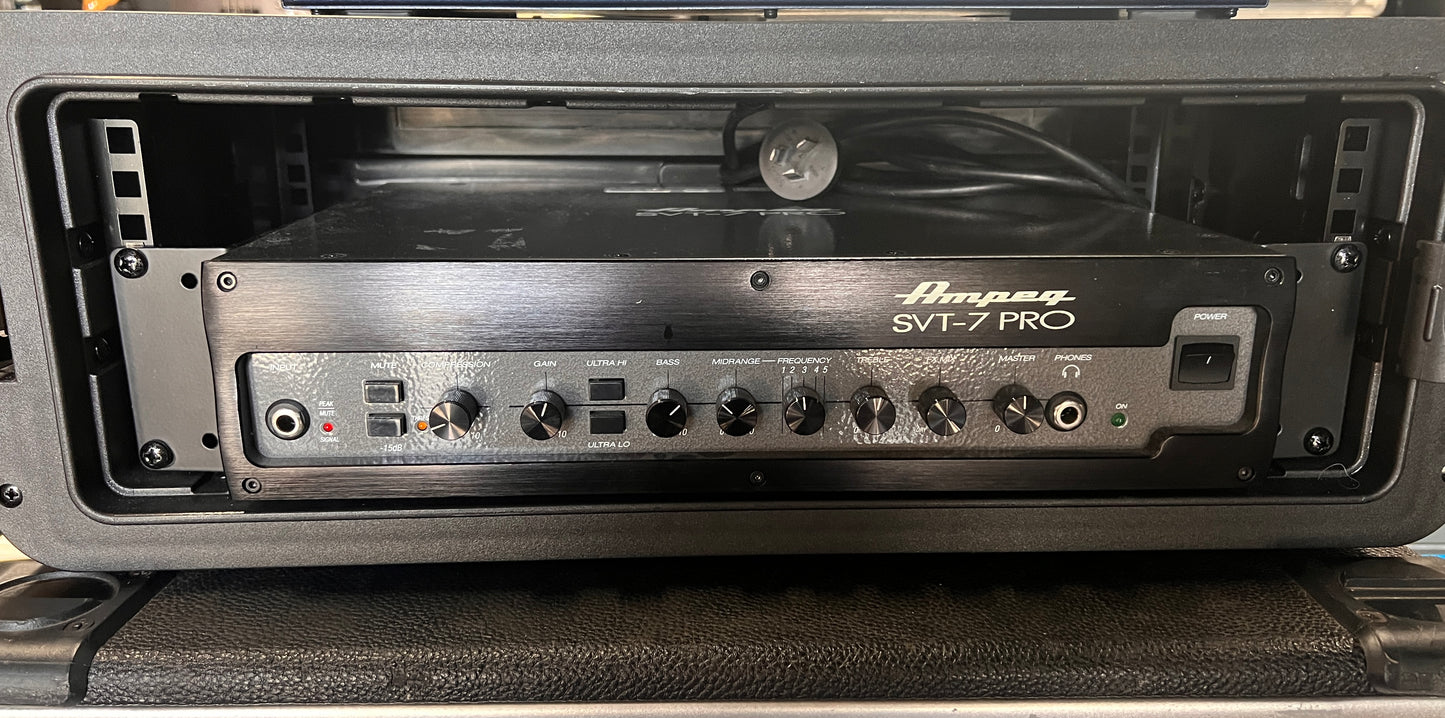 Ampeg SVT-7 Pro Bass Amplifier