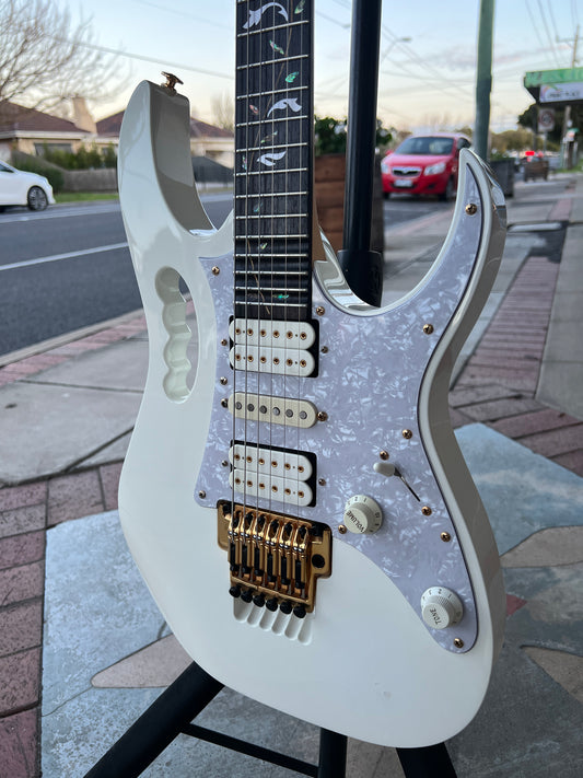 Ibanez JEM7V-WH Steve Vai Signature Guitar | Made in Japan